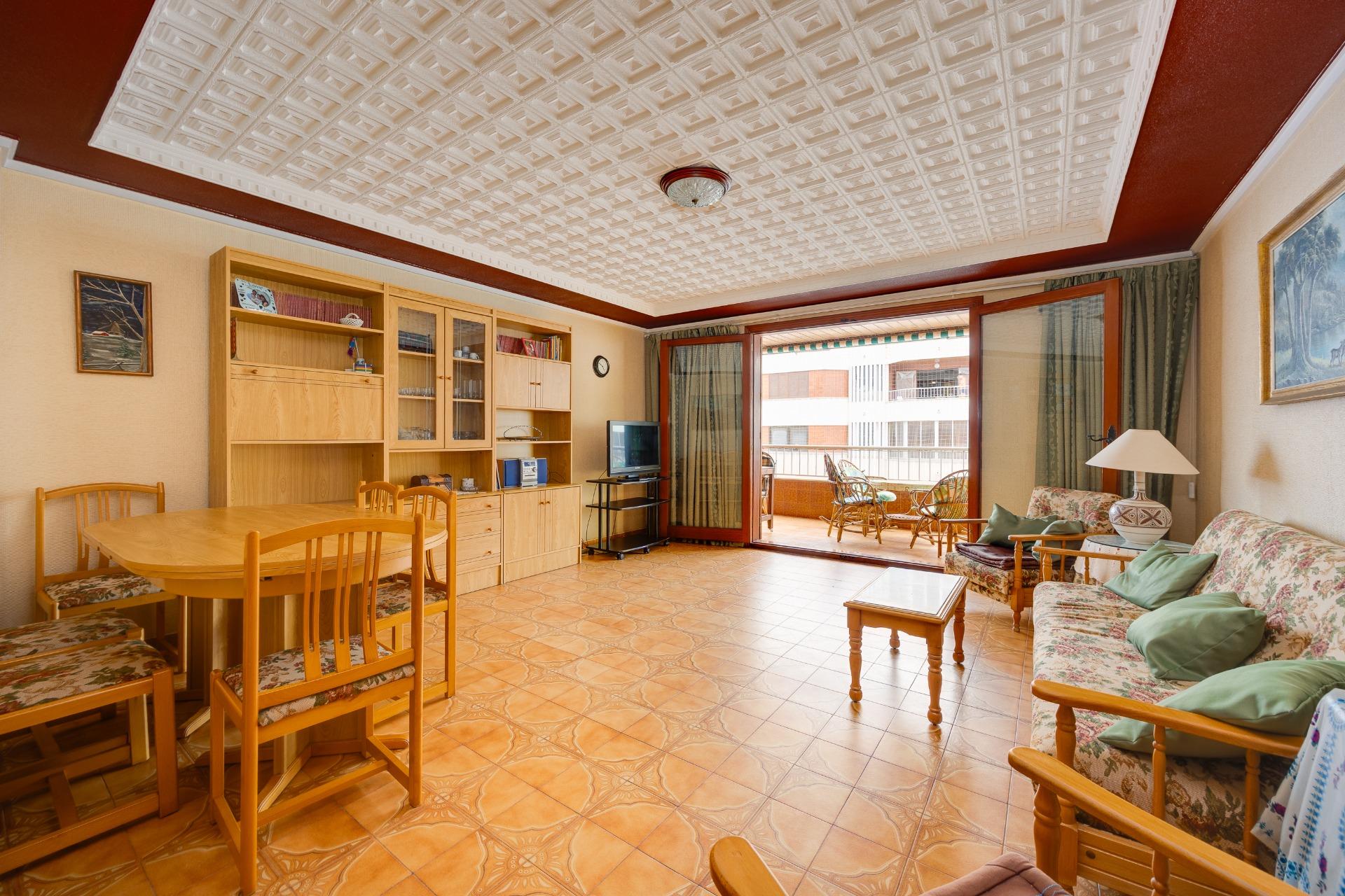 Apartamento en primera línea con vistas frontales al mar en  - foto 3