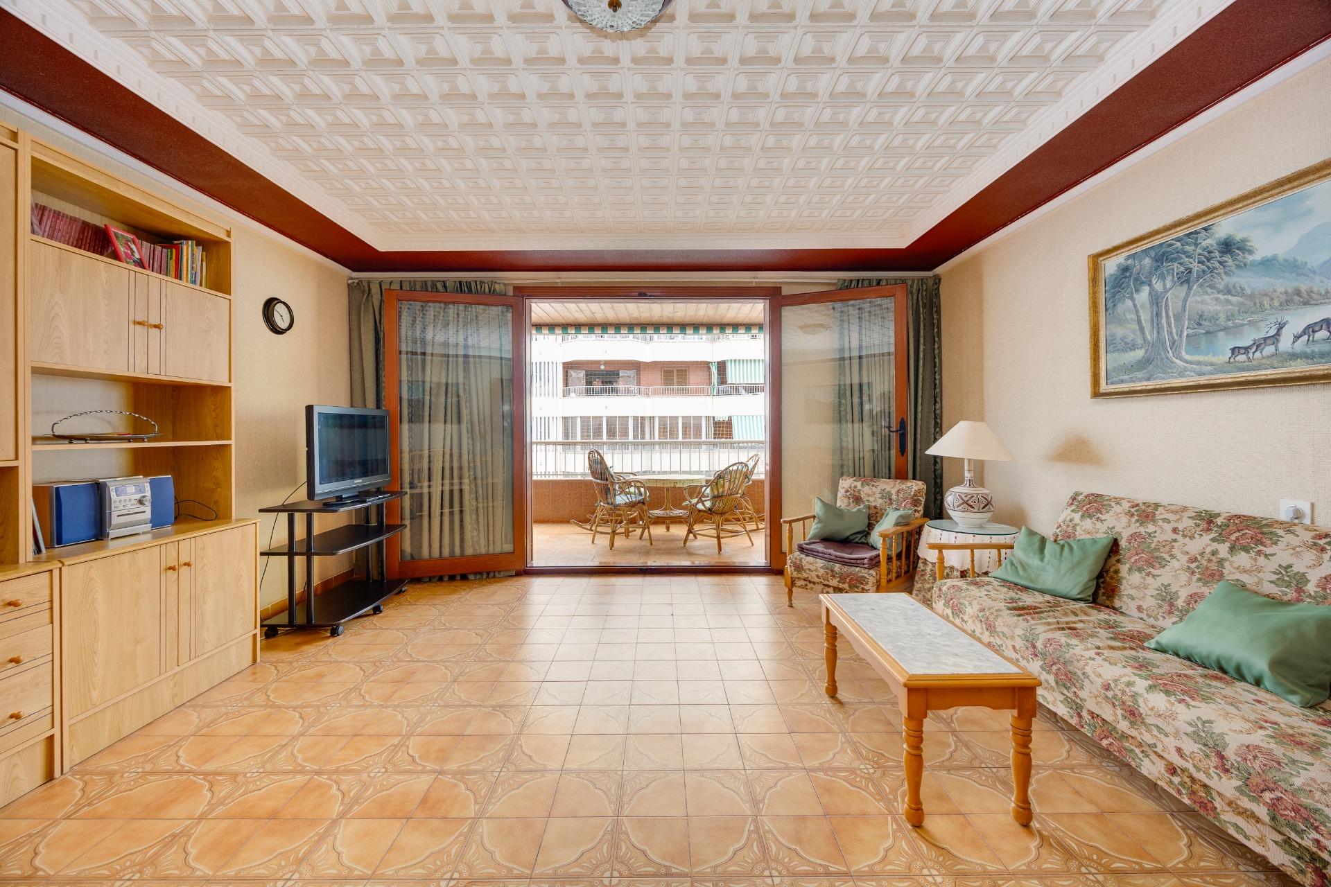Apartamento en primera línea con vistas frontales al mar en  - foto 4