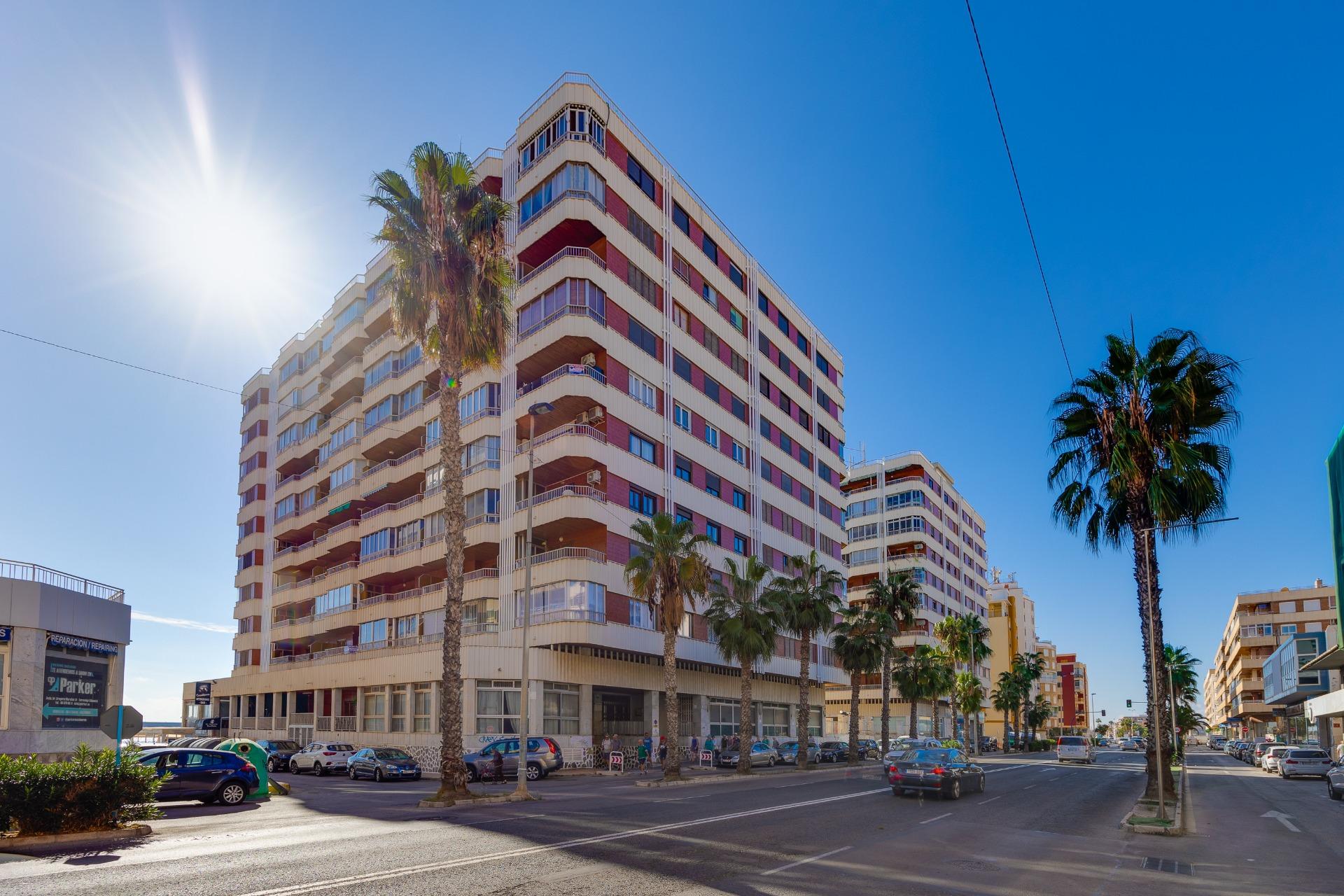 Apartamento en primera línea con vistas frontales al mar en  - foto 38