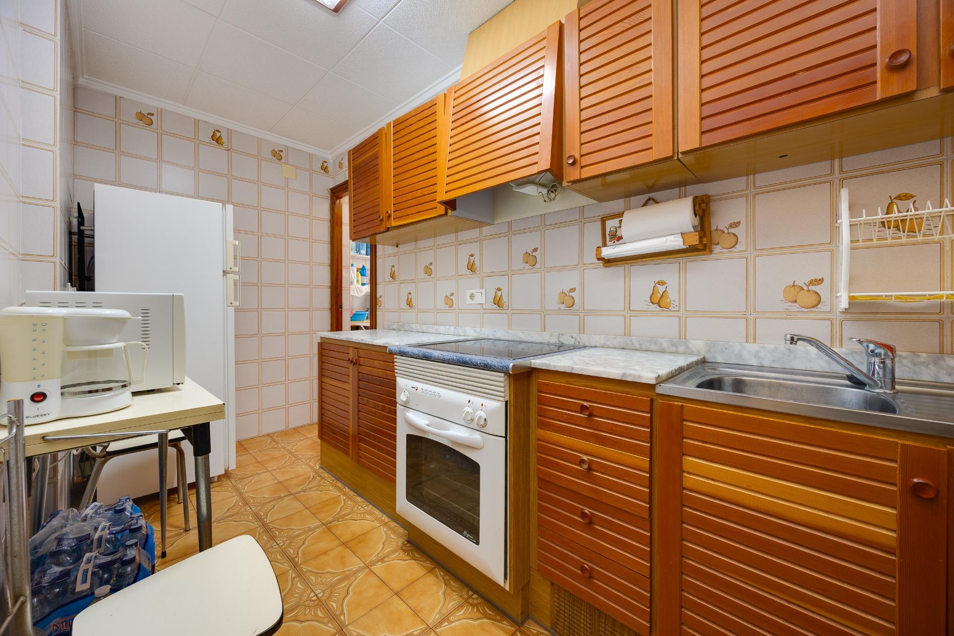 Apartamento en primera línea con vistas frontales al mar en  - foto 9
