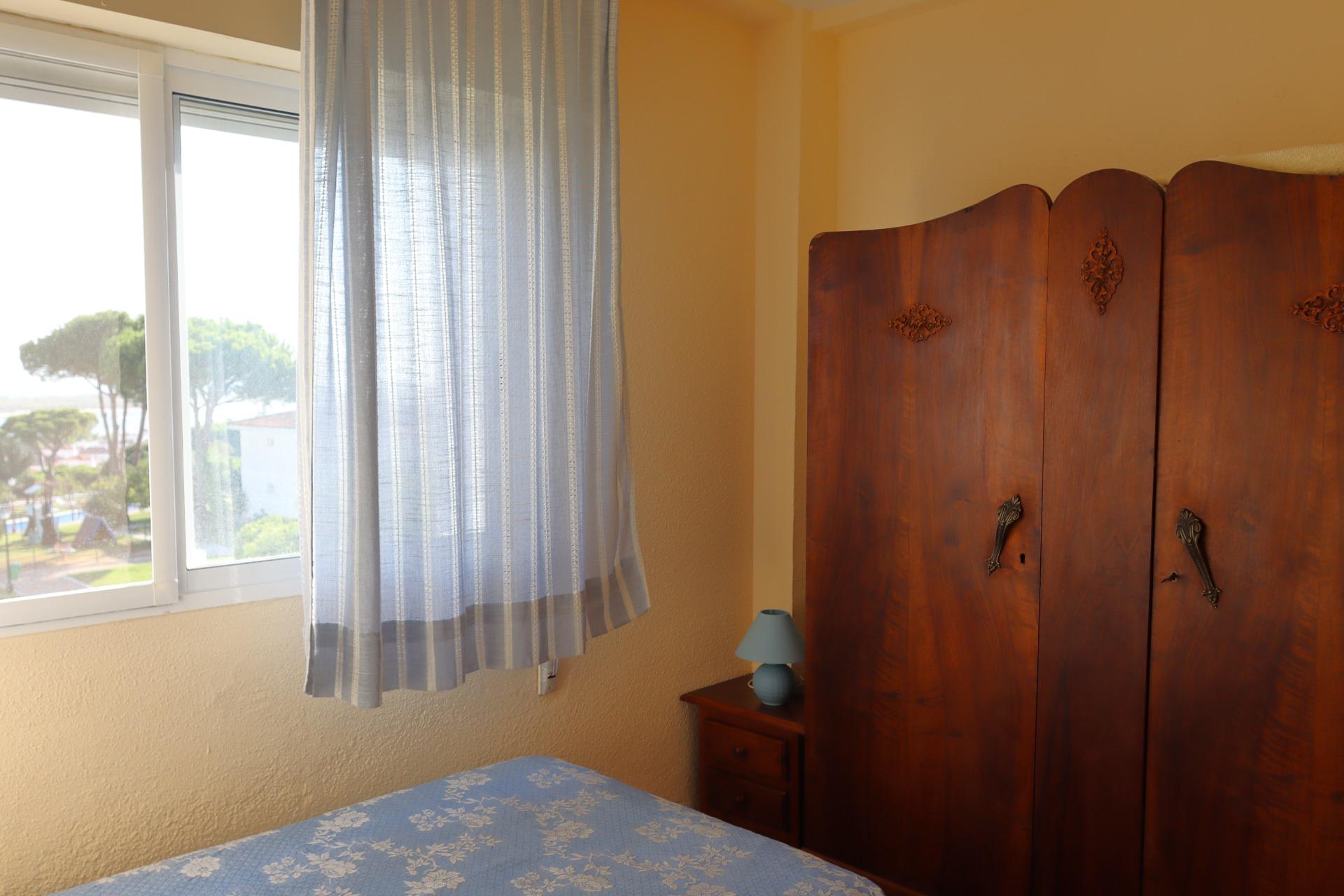 Apartamento reformado en El Rompido con vistas al pinar y rí - foto 24