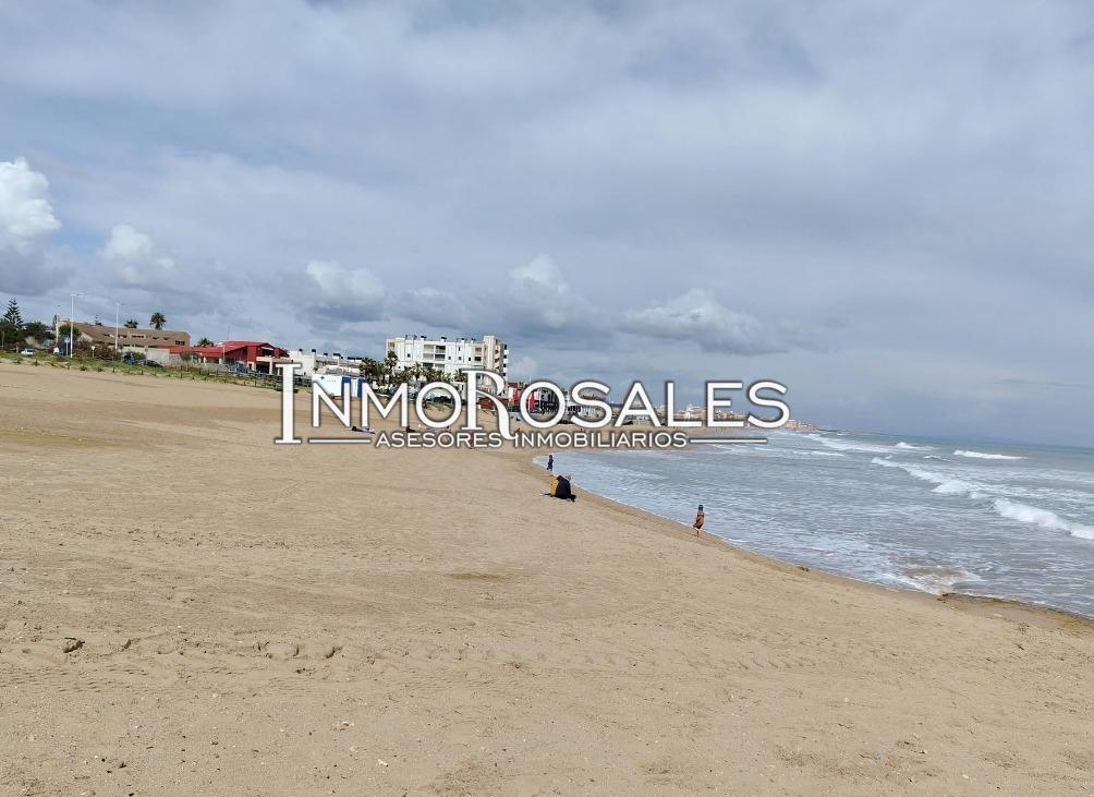 LICENCIA USO TURISTICO - CASA ADOSADA A 4 MIN ANDANDO PLAYA  - foto 25