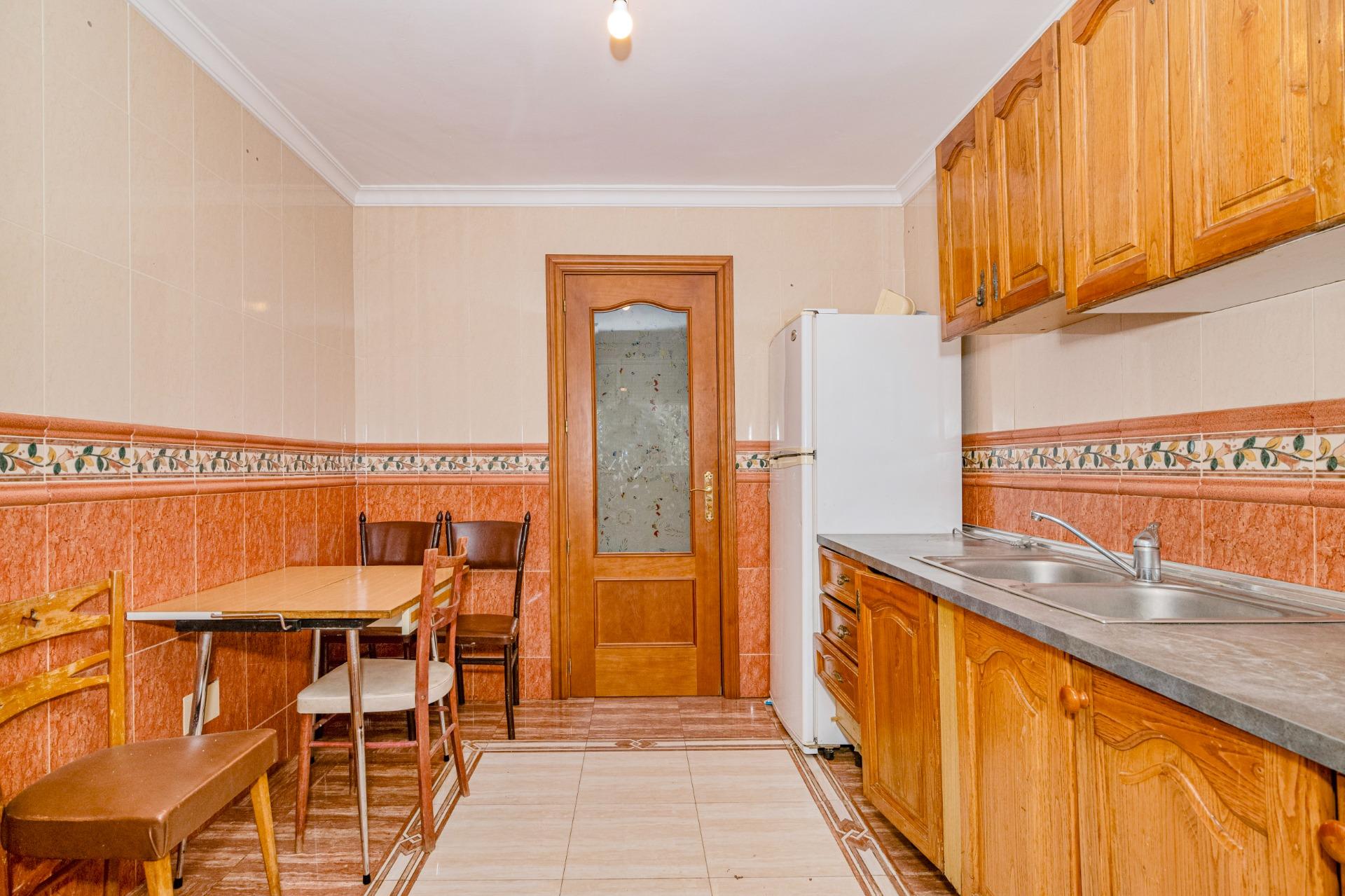 OPORTUNIDAD EN VENTA DE PISO DE TRES DORMITORIOS EN ANTEQUER - foto 20