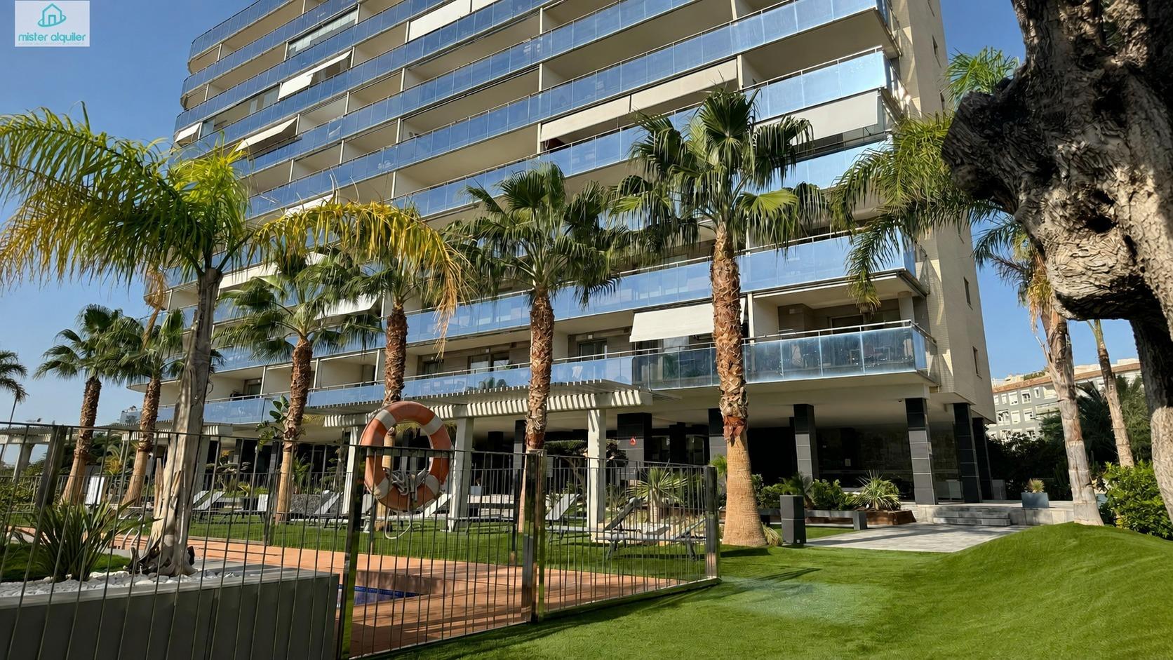 EXCLUSIVIDAD Y CONFORT EN LA PRESTIGIOSA URBANIZACIÓN ABEDUL - foto 35