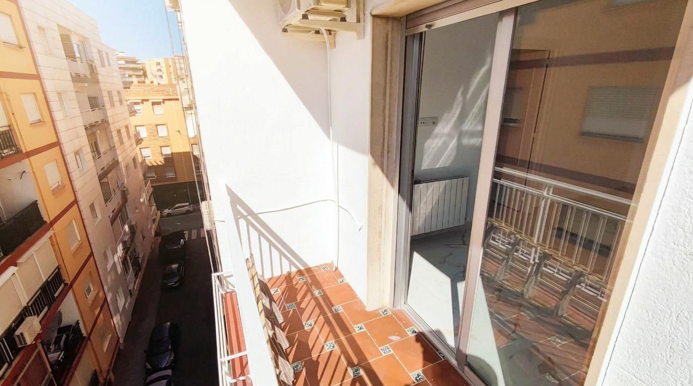 Alquiler de Piso Reformado de 3 Dormitorios en Zona Figares, - foto 10