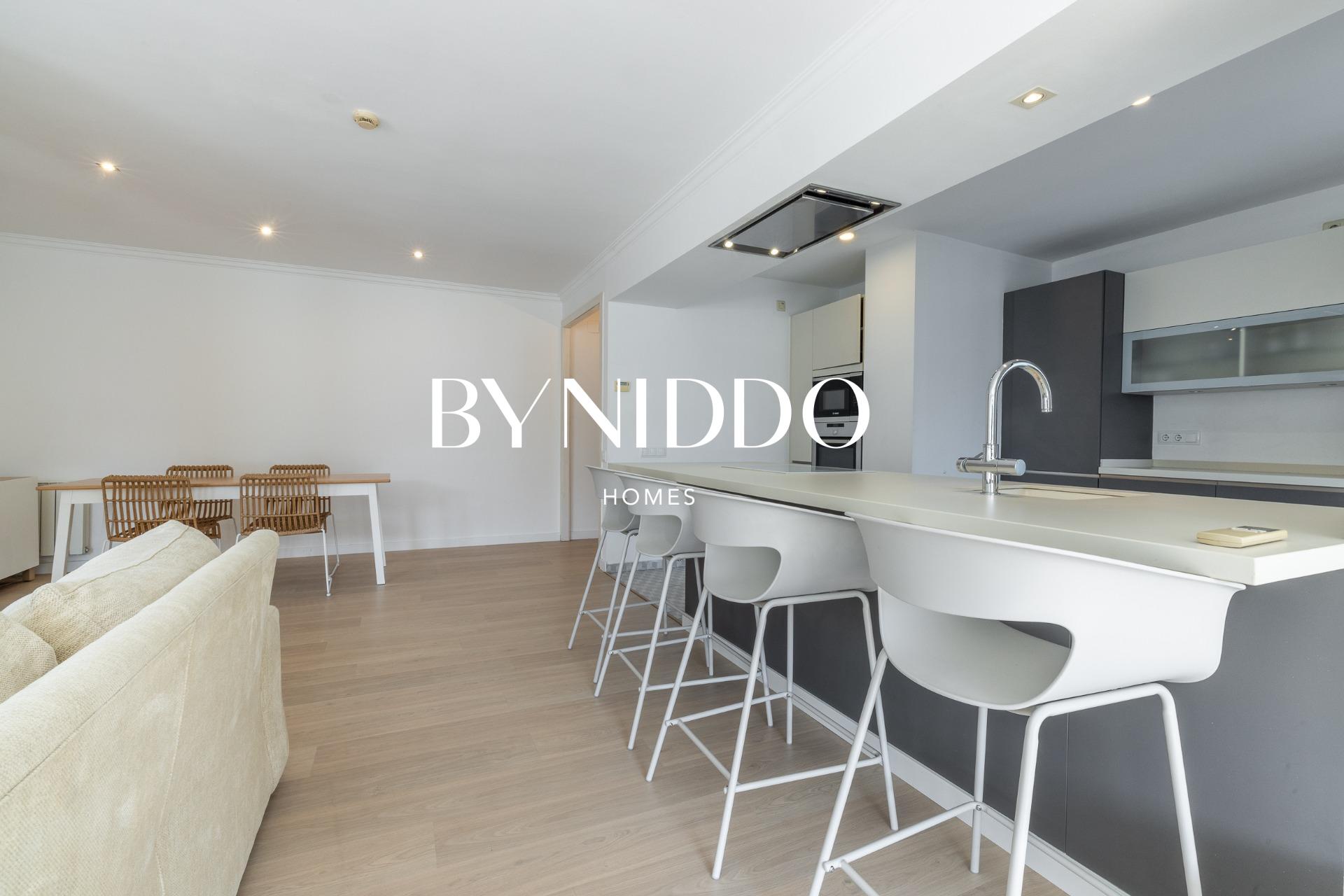 Exclusivo ático reformado con terraza en Parc Central - foto 18