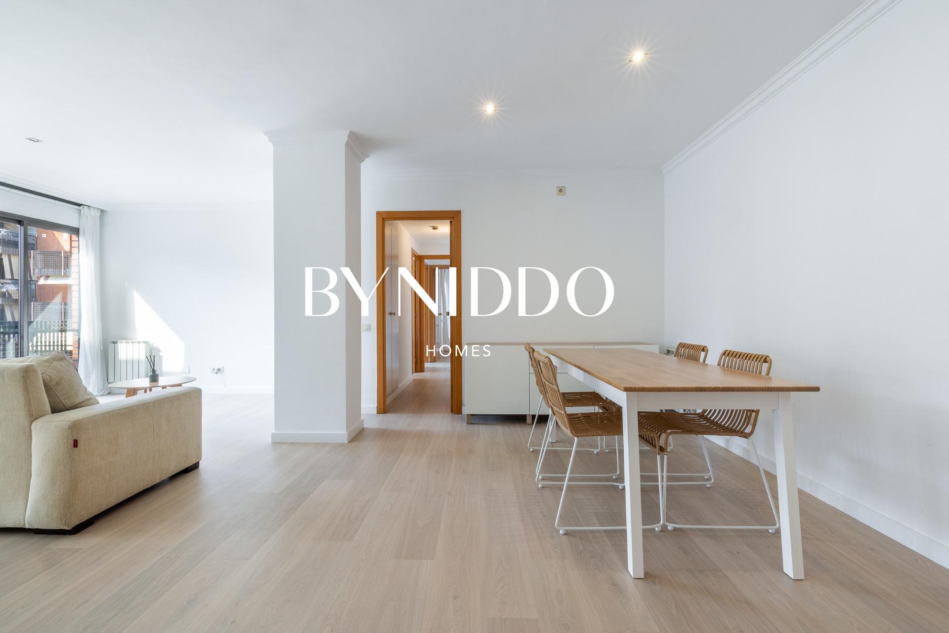 Exclusivo ático reformado con terraza en Parc Central - foto 24