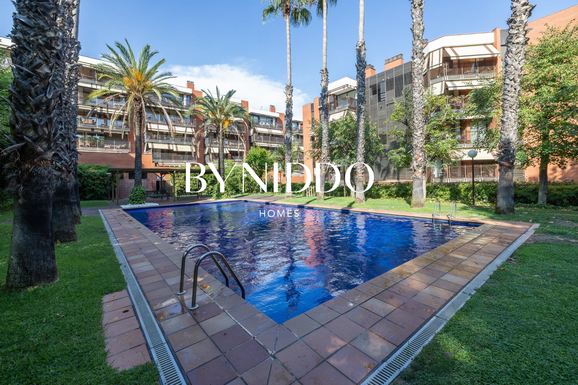 Exclusivo ático reformado con terraza en Parc Central - foto 44
