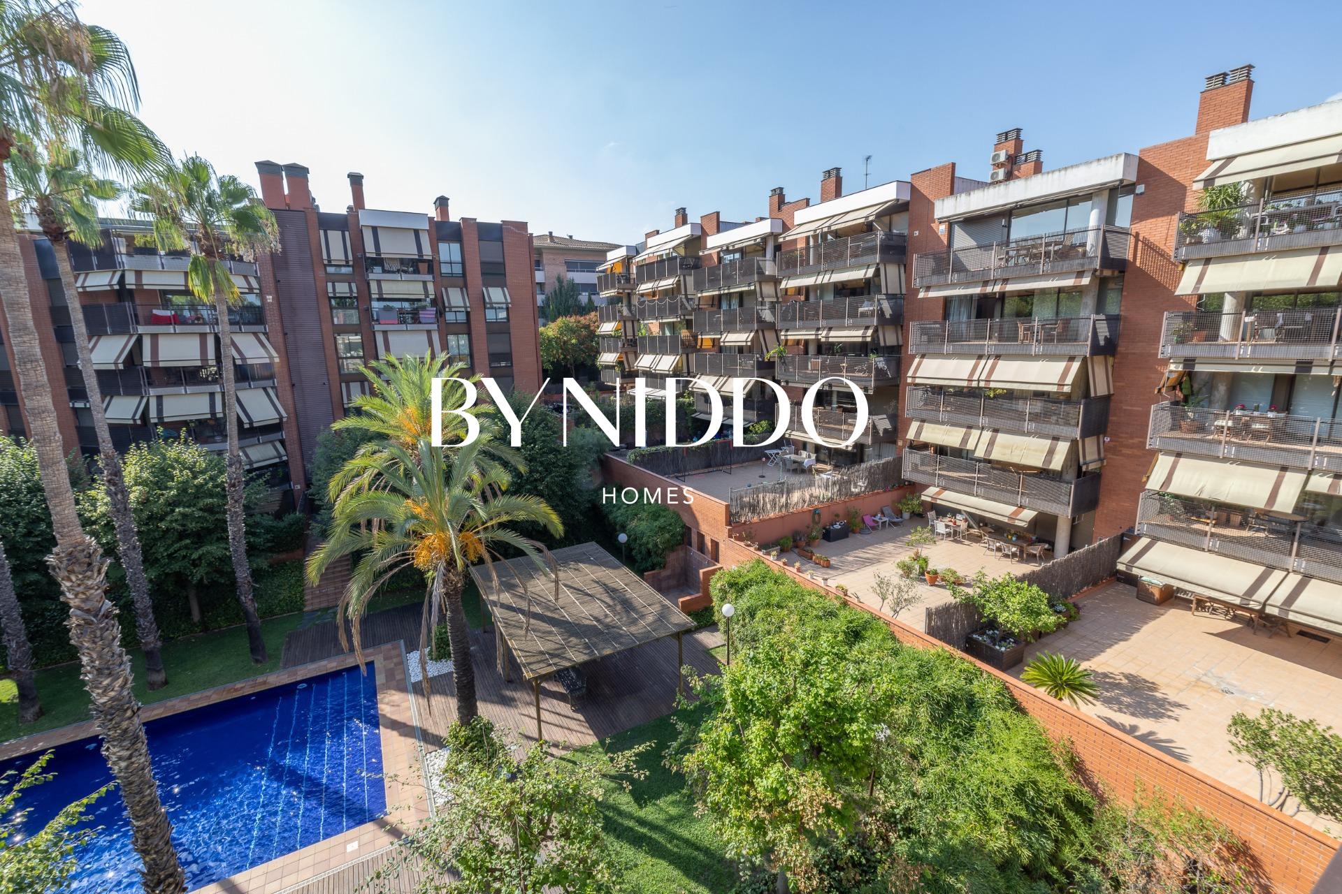 Exclusivo ático reformado con terraza en Parc Central - foto 47
