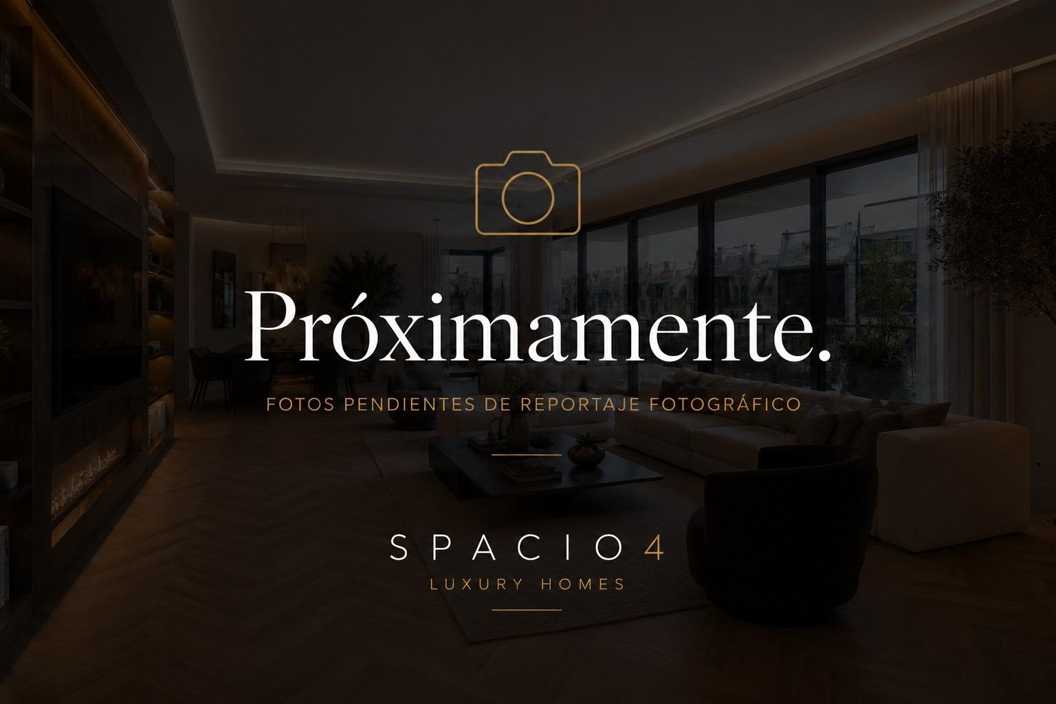 Chalet pareado en venta en Majadahonda, con piscina