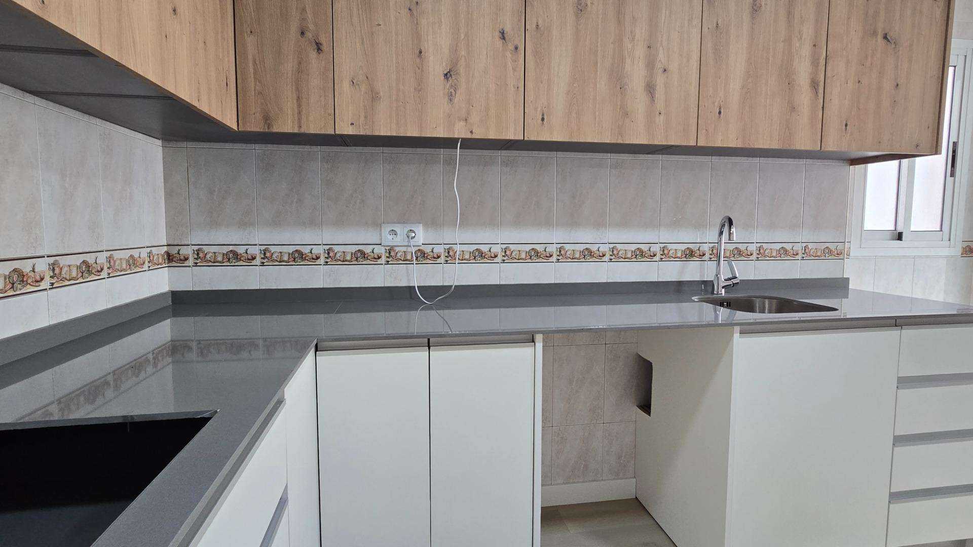 ¡Tu hogar ideal en Elche! Luminoso y acogedor piso en Toscar - foto 18
