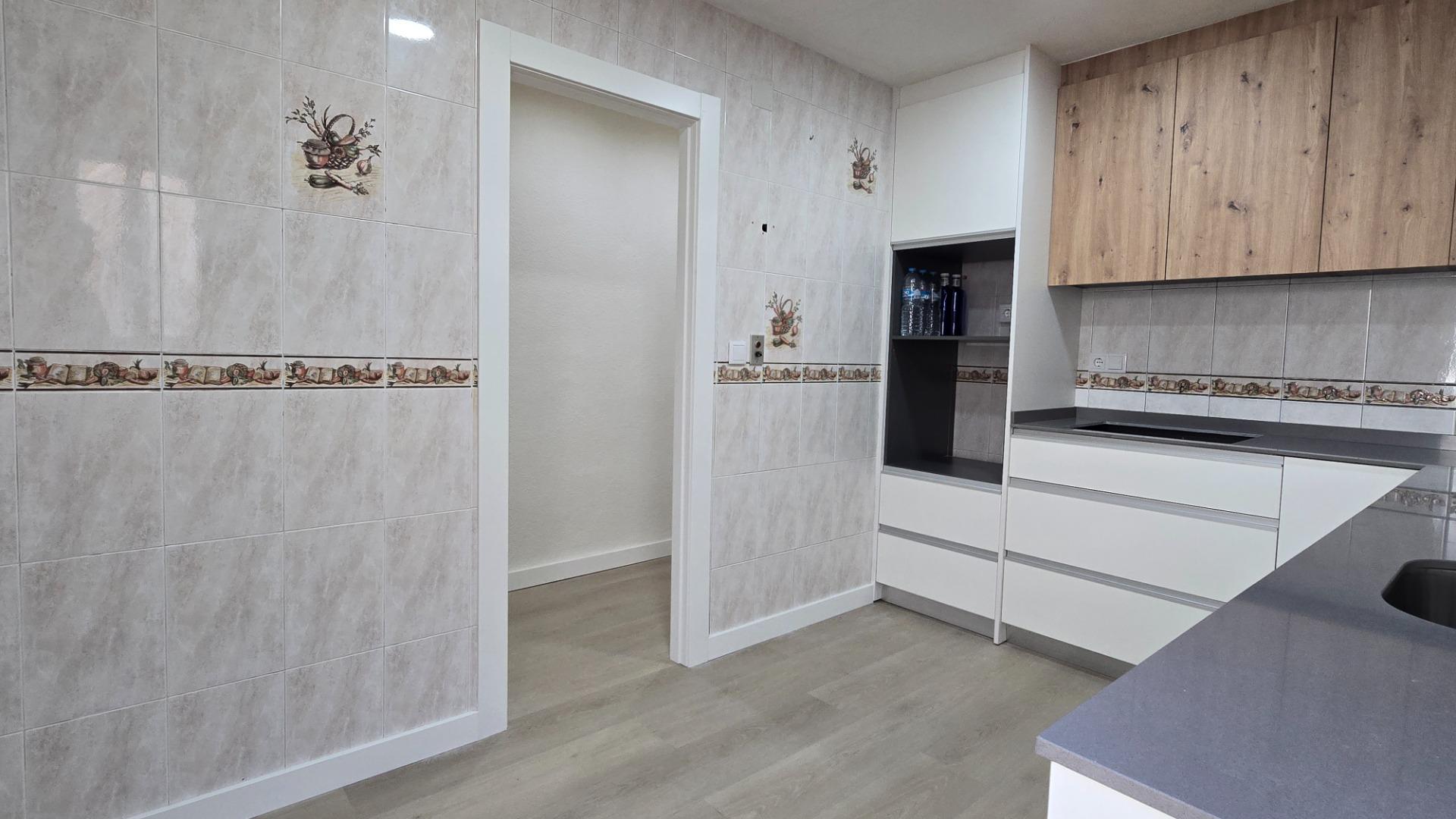 ¡Tu hogar ideal en Elche! Luminoso y acogedor piso en Toscar - foto 20
