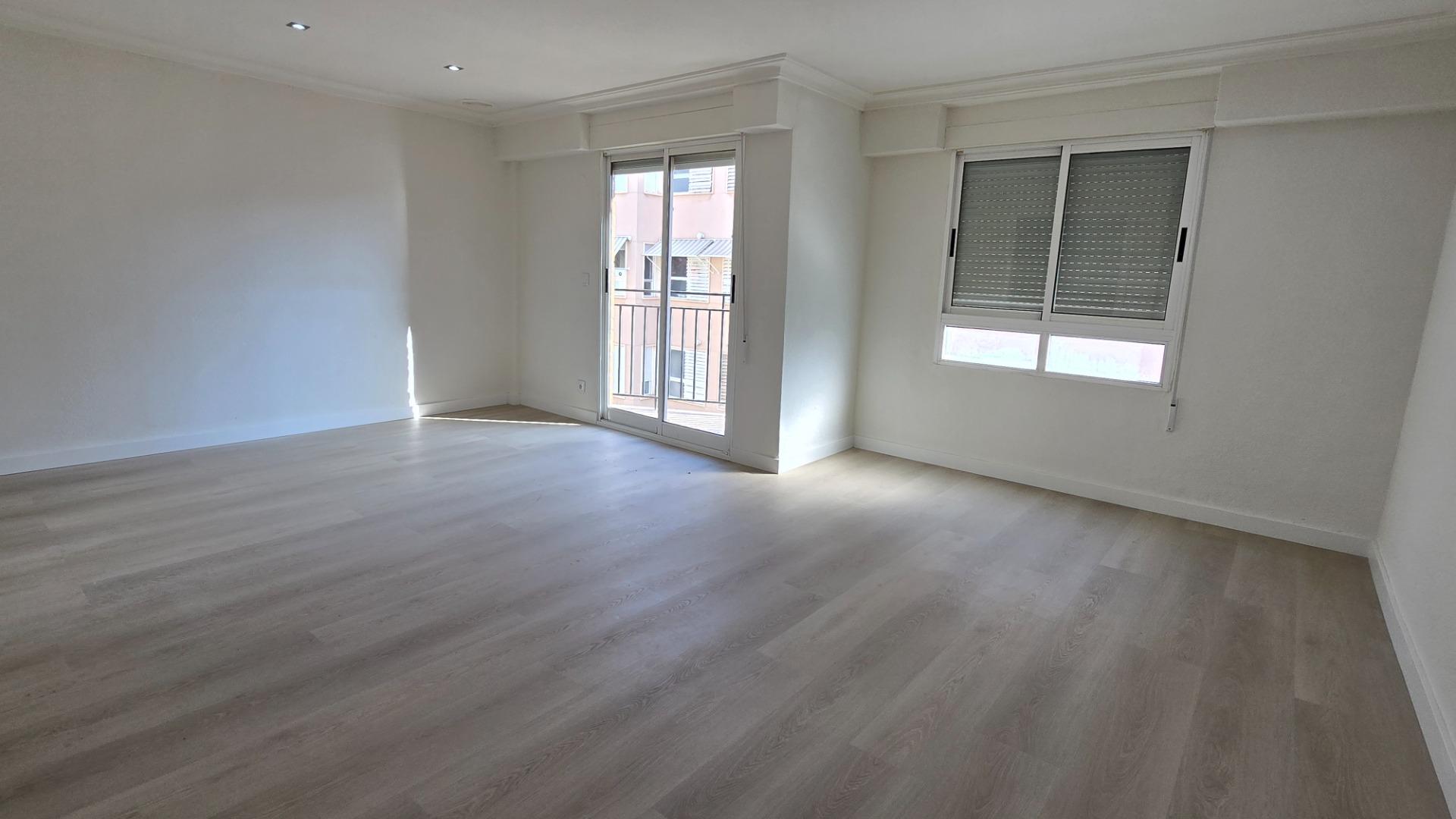 ¡Tu hogar ideal en Elche! Luminoso y acogedor piso en Toscar - foto 7