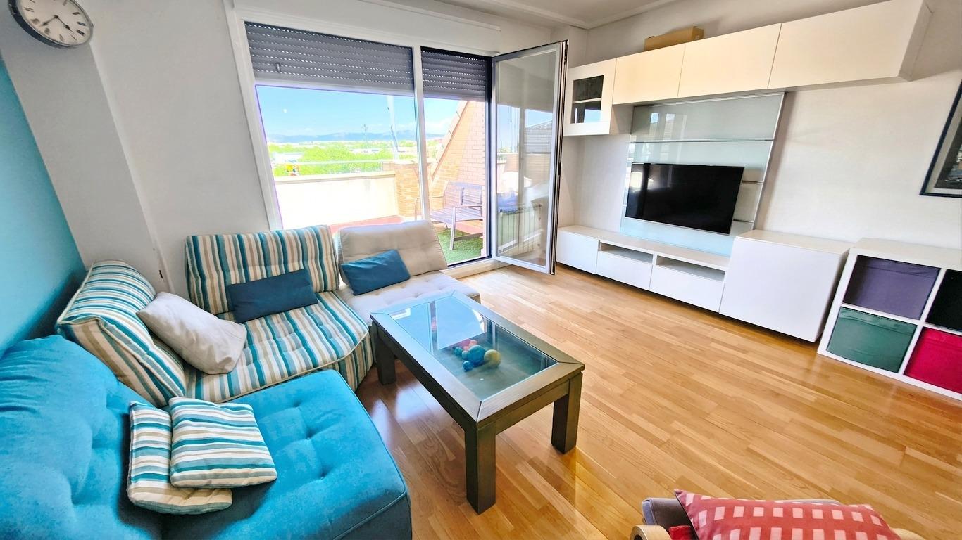 Espectacular Ático de 2 habitaciones y 3 terrazas en la excl - foto 2