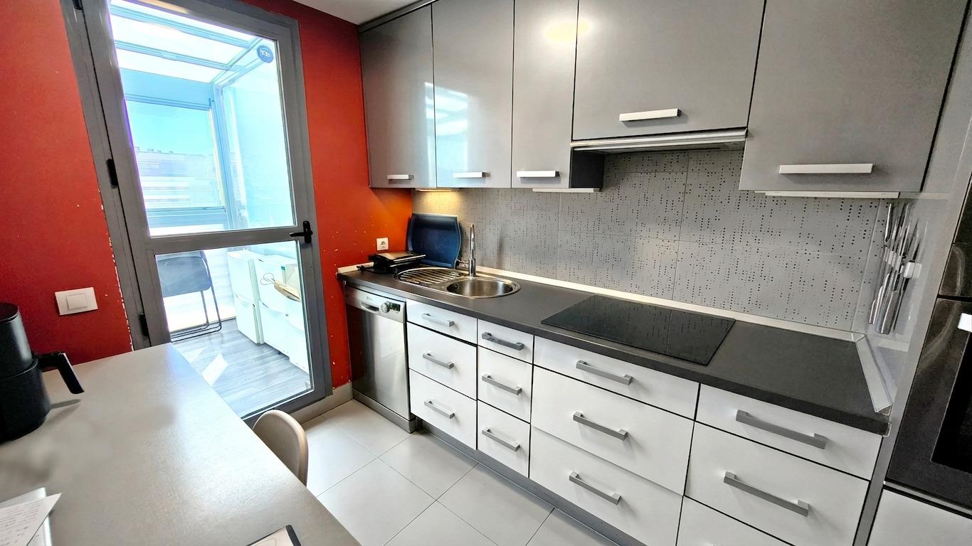 Espectacular Ático de 2 habitaciones y 3 terrazas en la excl - foto 12