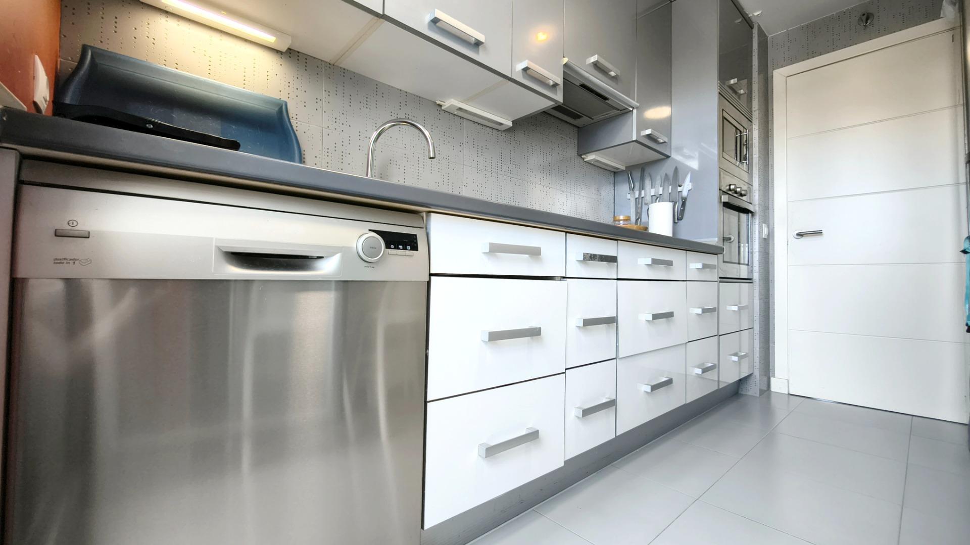 Espectacular Ático de 2 habitaciones y 3 terrazas en la excl - foto 16