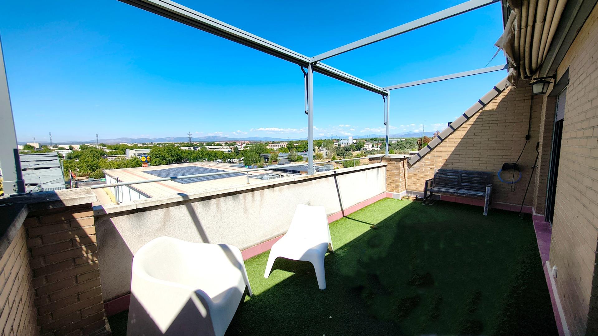 Espectacular Ático de 2 habitaciones y 3 terrazas en la excl - foto 9