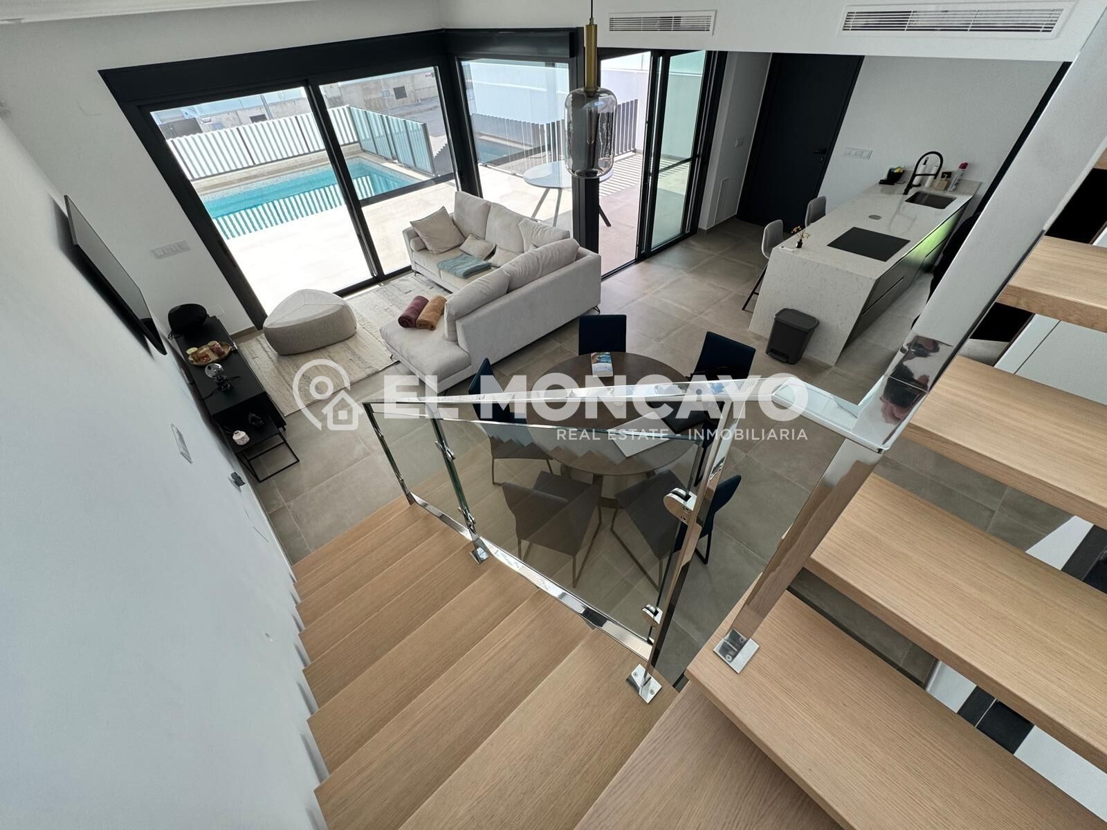 Fantástico chalet independiente en la zona de nueva construc - foto 2