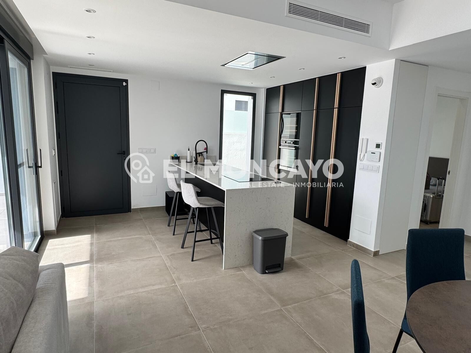 Fantástico chalet independiente en la zona de nueva construc - foto 4