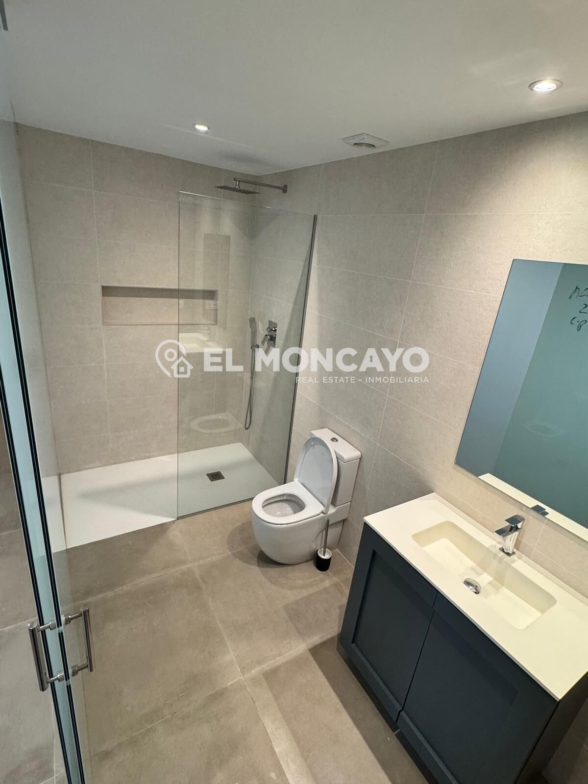 Fantástico chalet independiente en la zona de nueva construc - foto 8