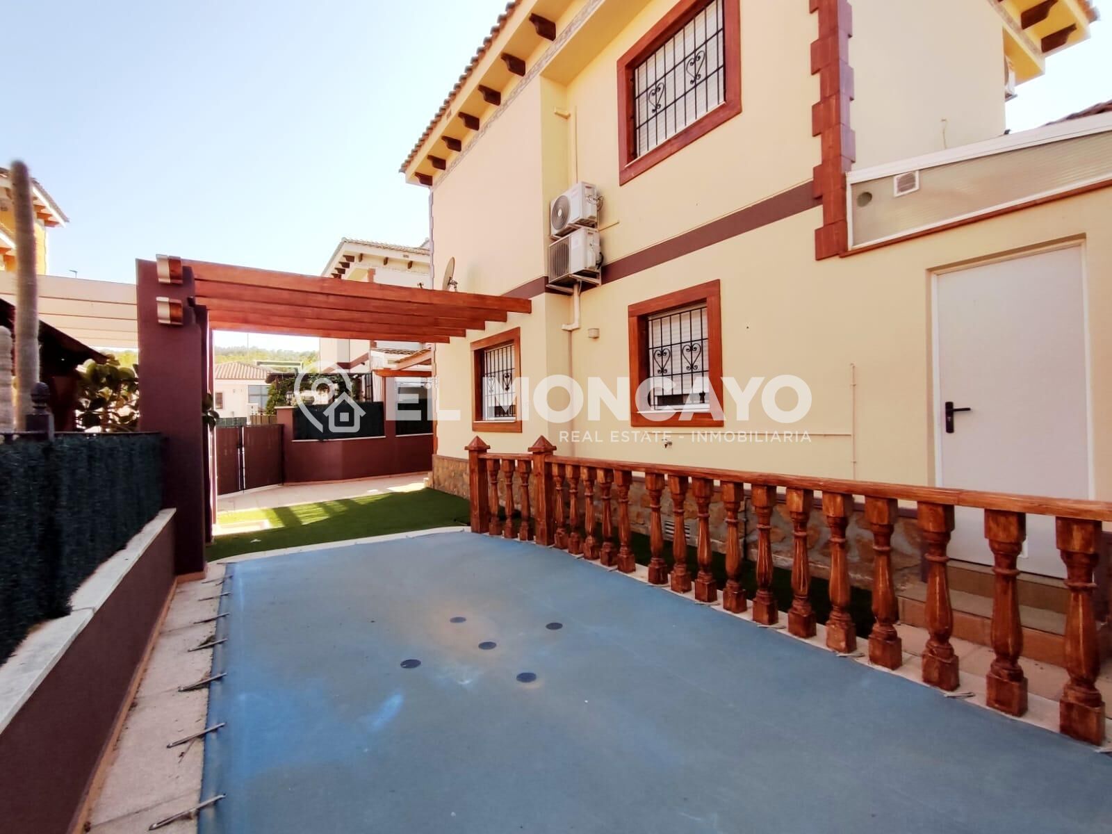 Fantástico chalet independiente con piscina privada en una e - foto 2