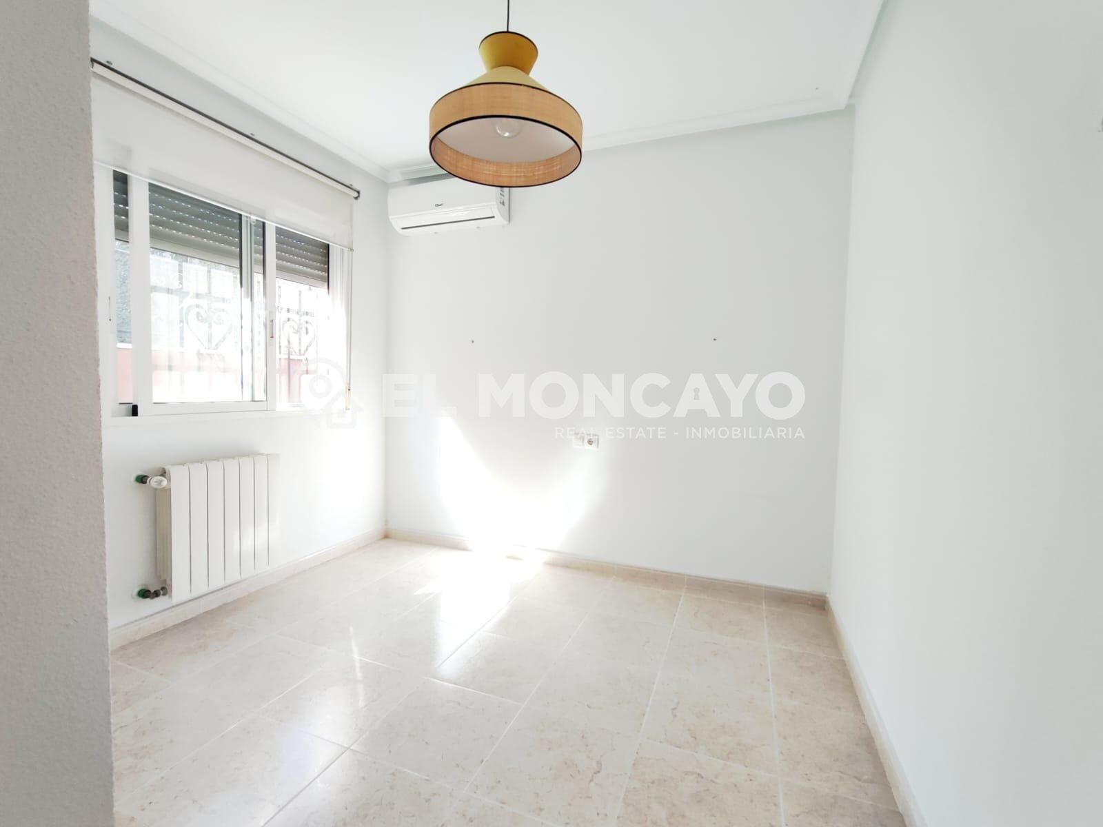 Fantástico chalet independiente con piscina privada en una e - foto 16