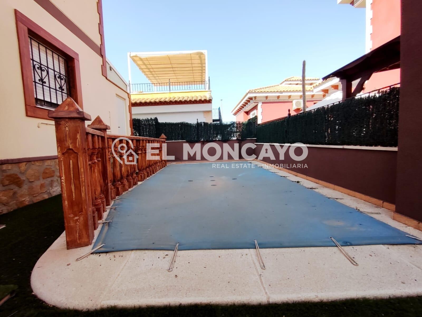 Fantástico chalet independiente con piscina privada en una e - foto 32