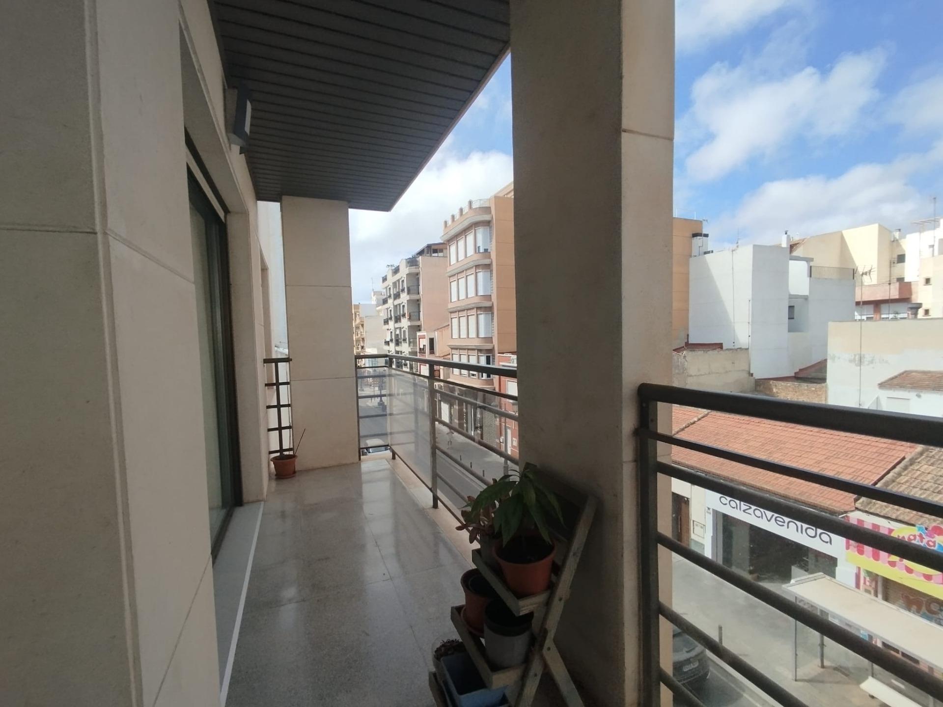 Espectacular piso completamente reformado en pleno centro de - foto 5