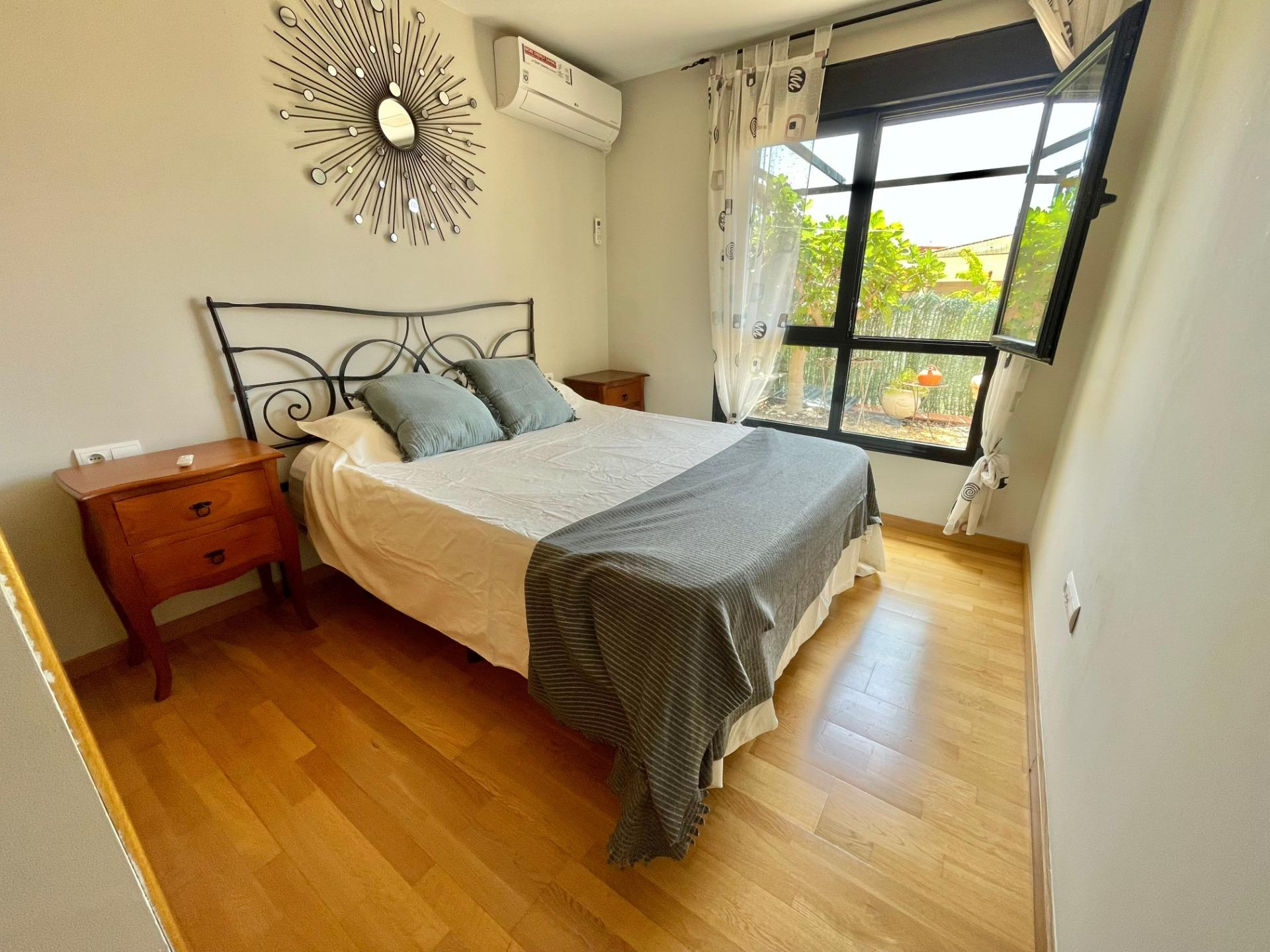 Planta baja de 2 dormitorios con amplio jardín privado, pisc - foto 15