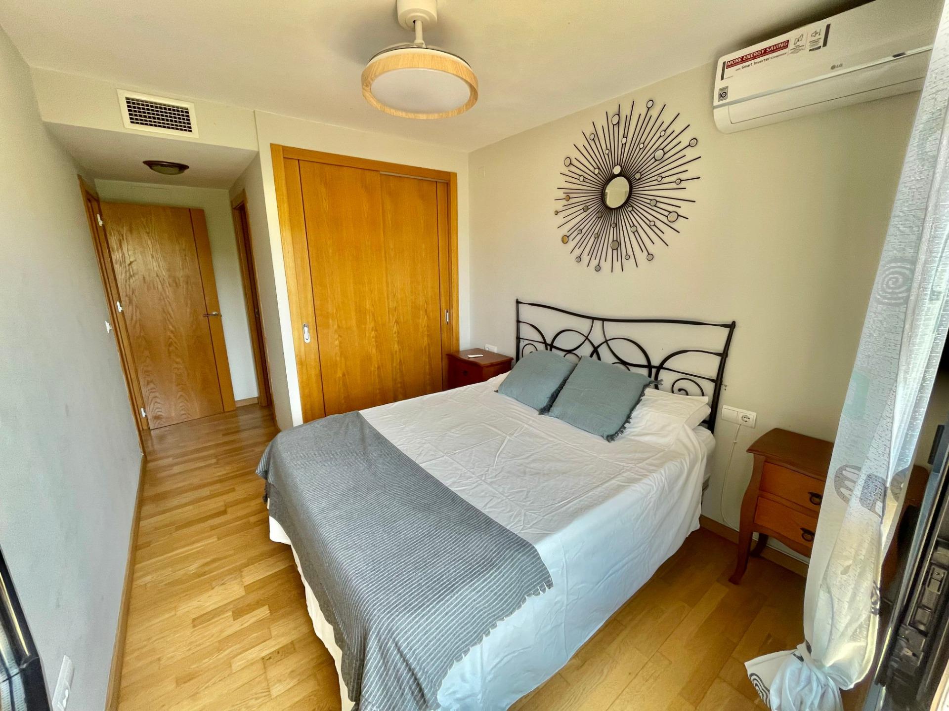 Planta baja de 2 dormitorios con amplio jardín privado, pisc - foto 16