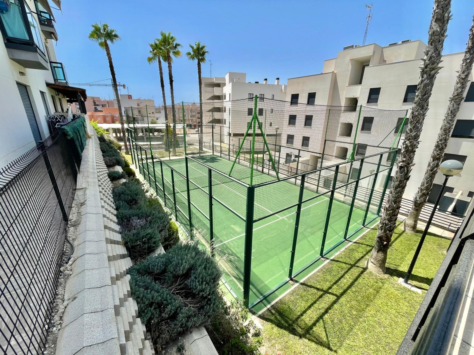 Planta baja de 2 dormitorios con amplio jardín privado, pisc - foto 22