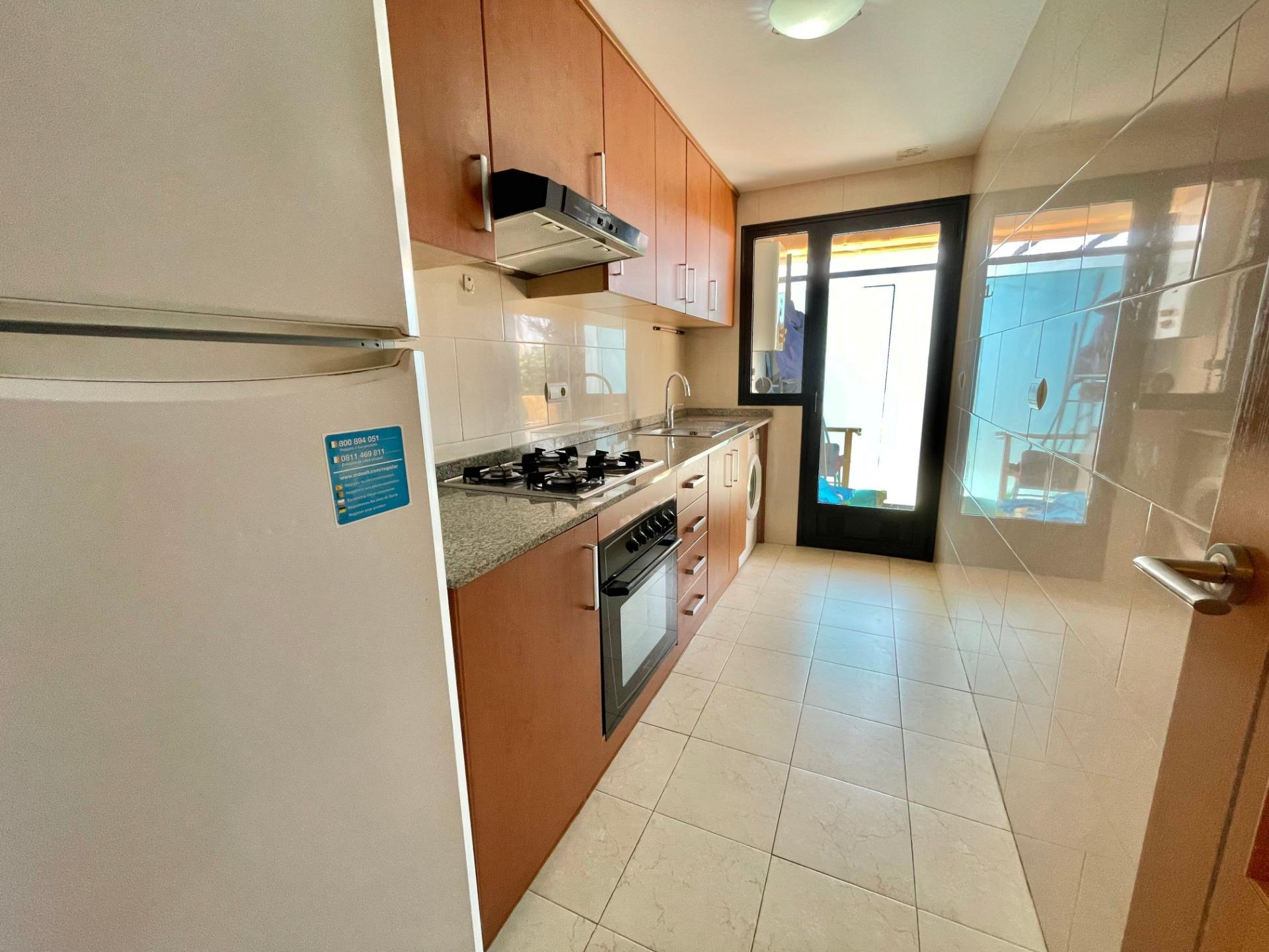 Planta baja de 2 dormitorios con amplio jardín privado, pisc - foto 10