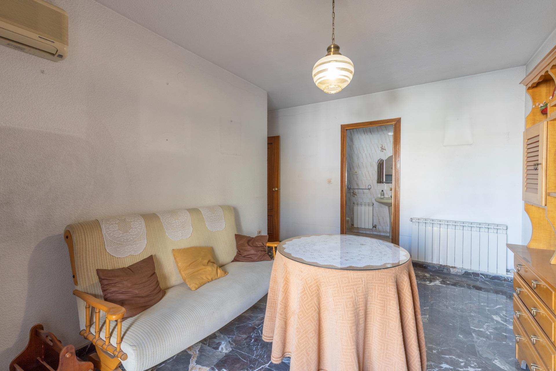 Amplia vivienda de 3 dormitorios junto al metro en la zona d - foto 17