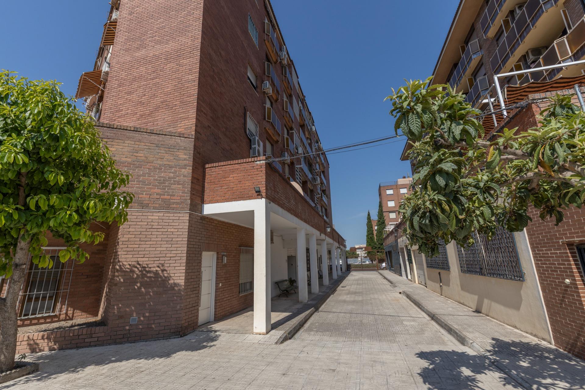 Amplia vivienda de 3 dormitorios junto al metro en la zona d - foto 42
