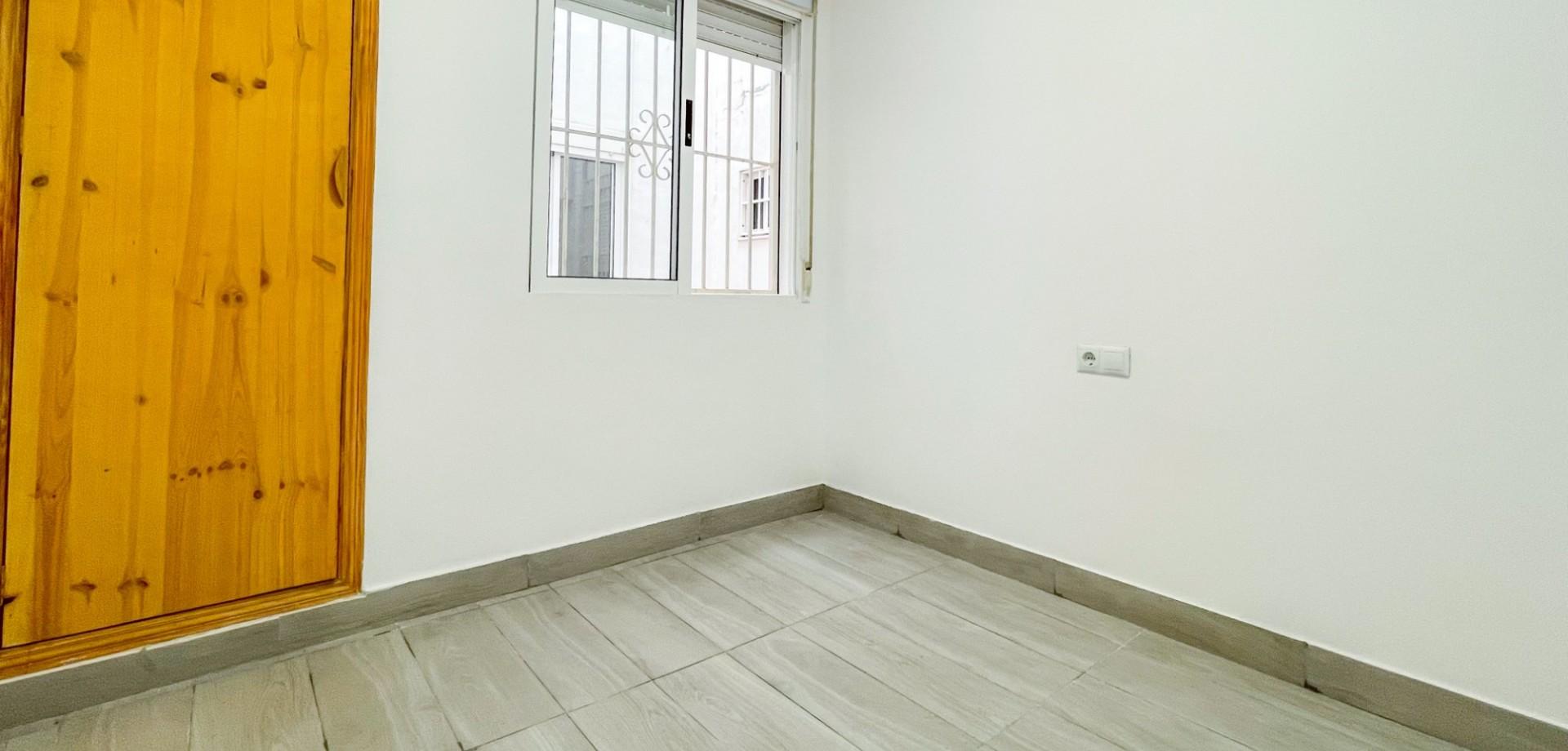 Apartamento 2 habitaciones 68m² en venta - Estacion de autob - foto 11