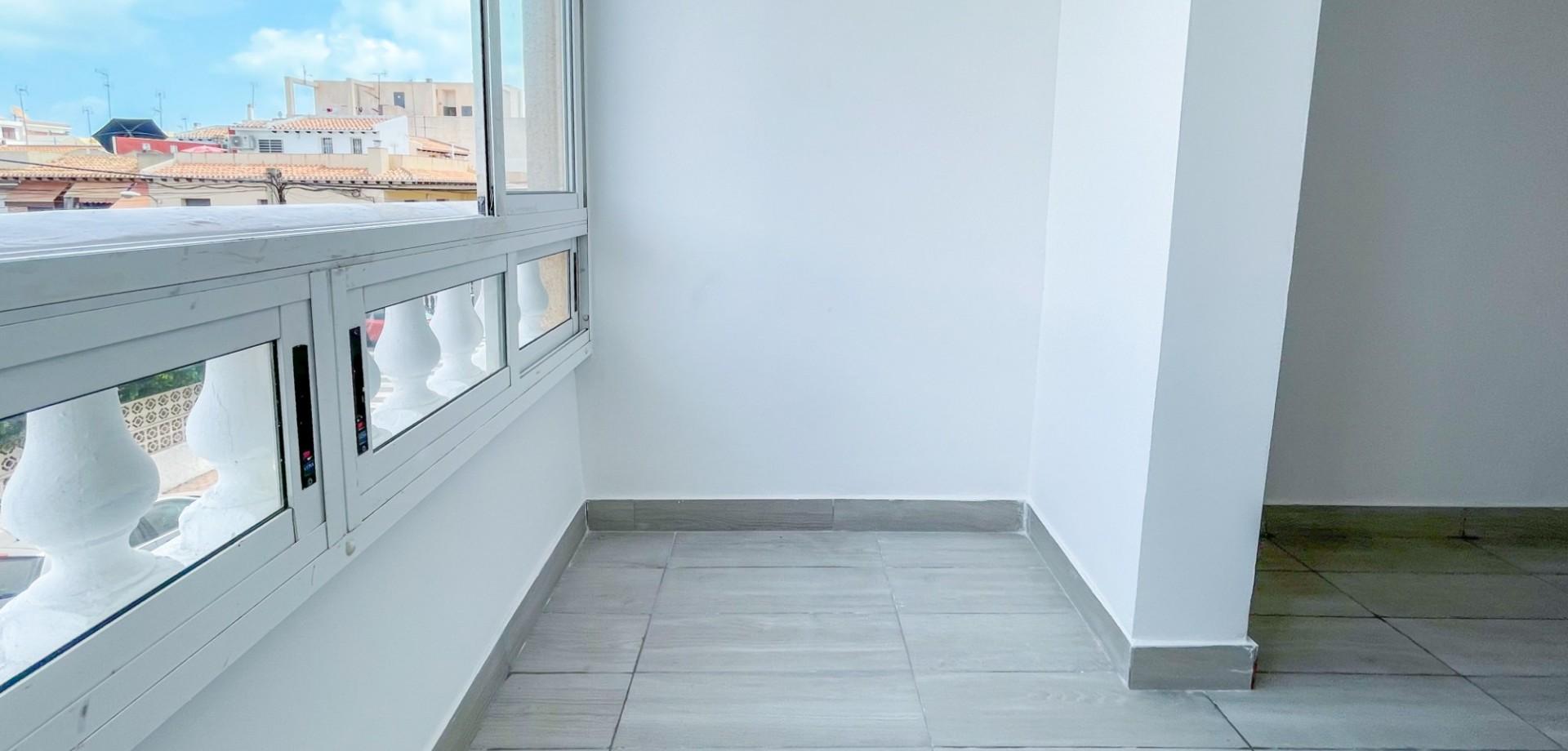 Apartamento 2 habitaciones 68m² en venta - Estacion de autob - foto 6