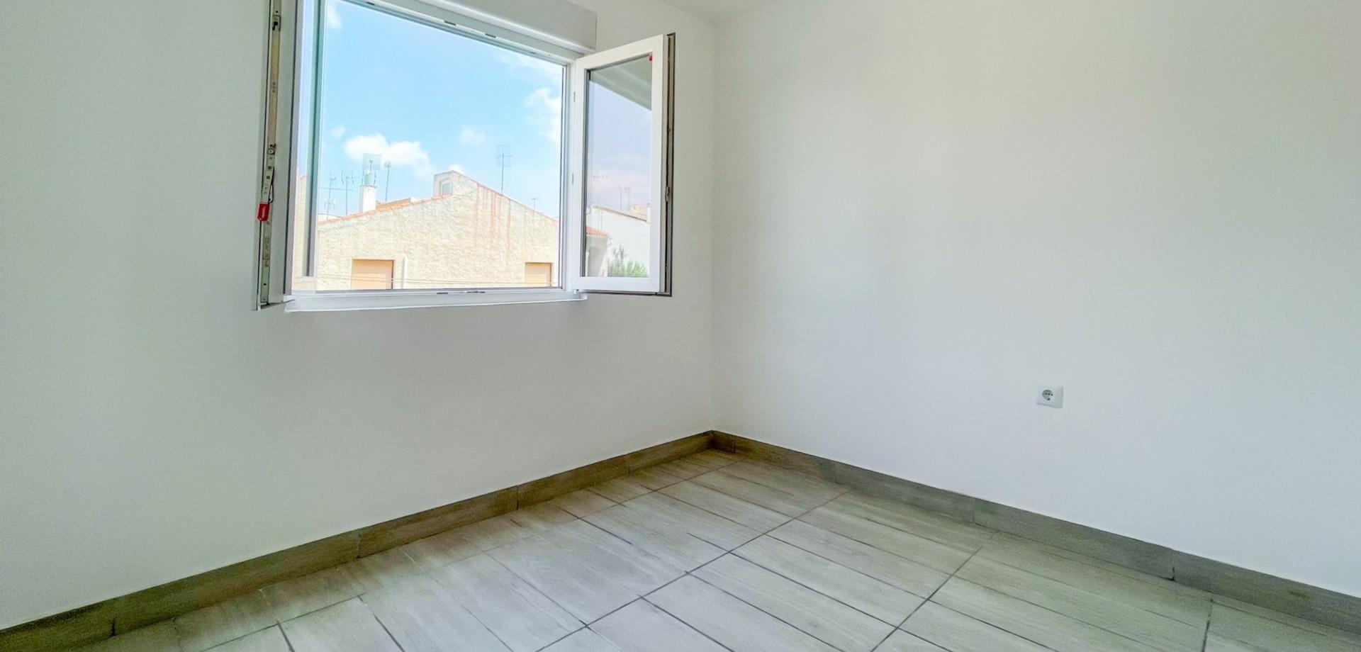 Apartamento 2 habitaciones 68m² en venta - Estacion de autob - foto 8