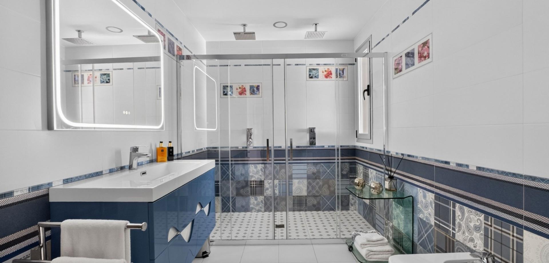 Chalet 4 habitaciones 375m² en venta - Pinar de Campoverde - foto 13