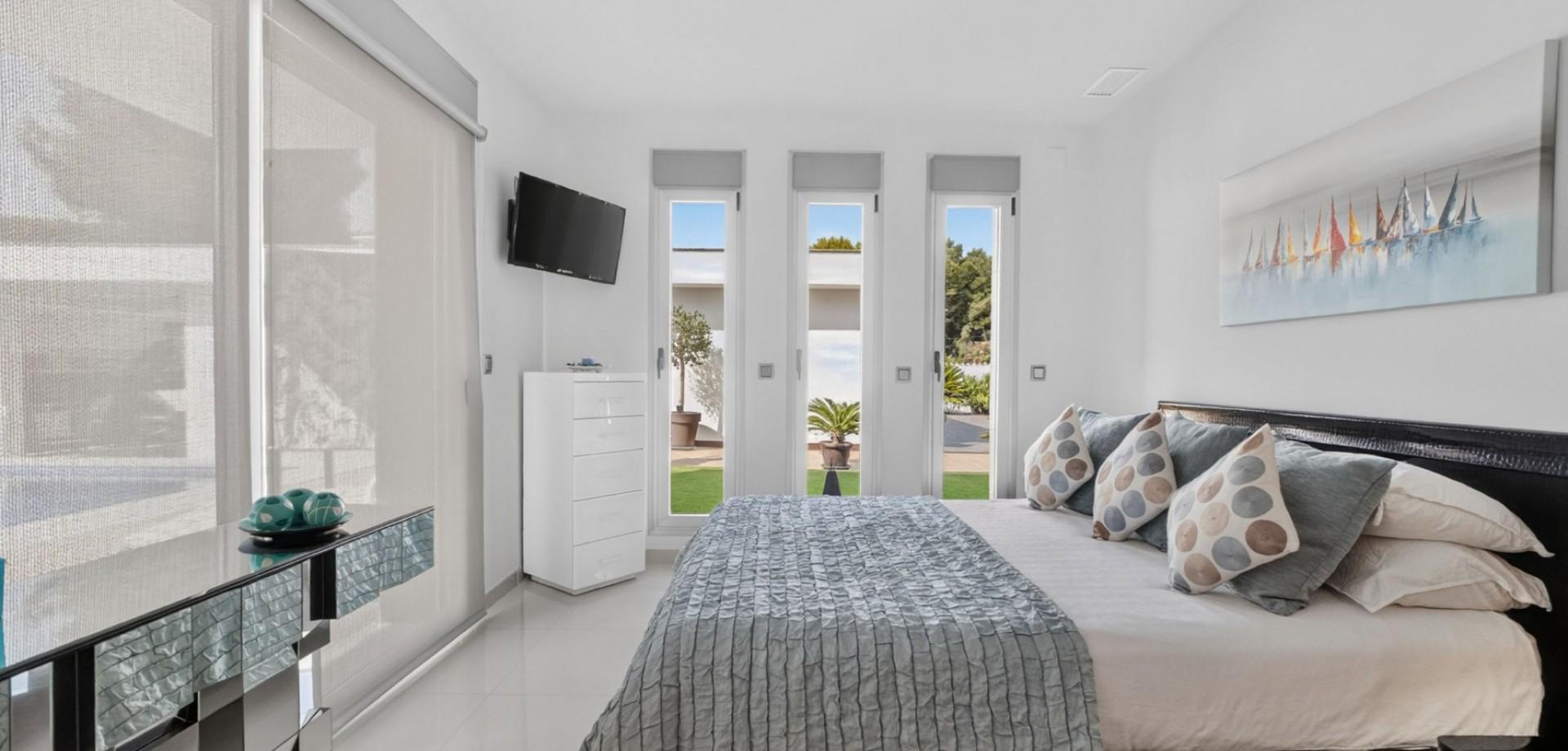 Chalet 4 habitaciones 375m² en venta - Pinar de Campoverde - foto 10
