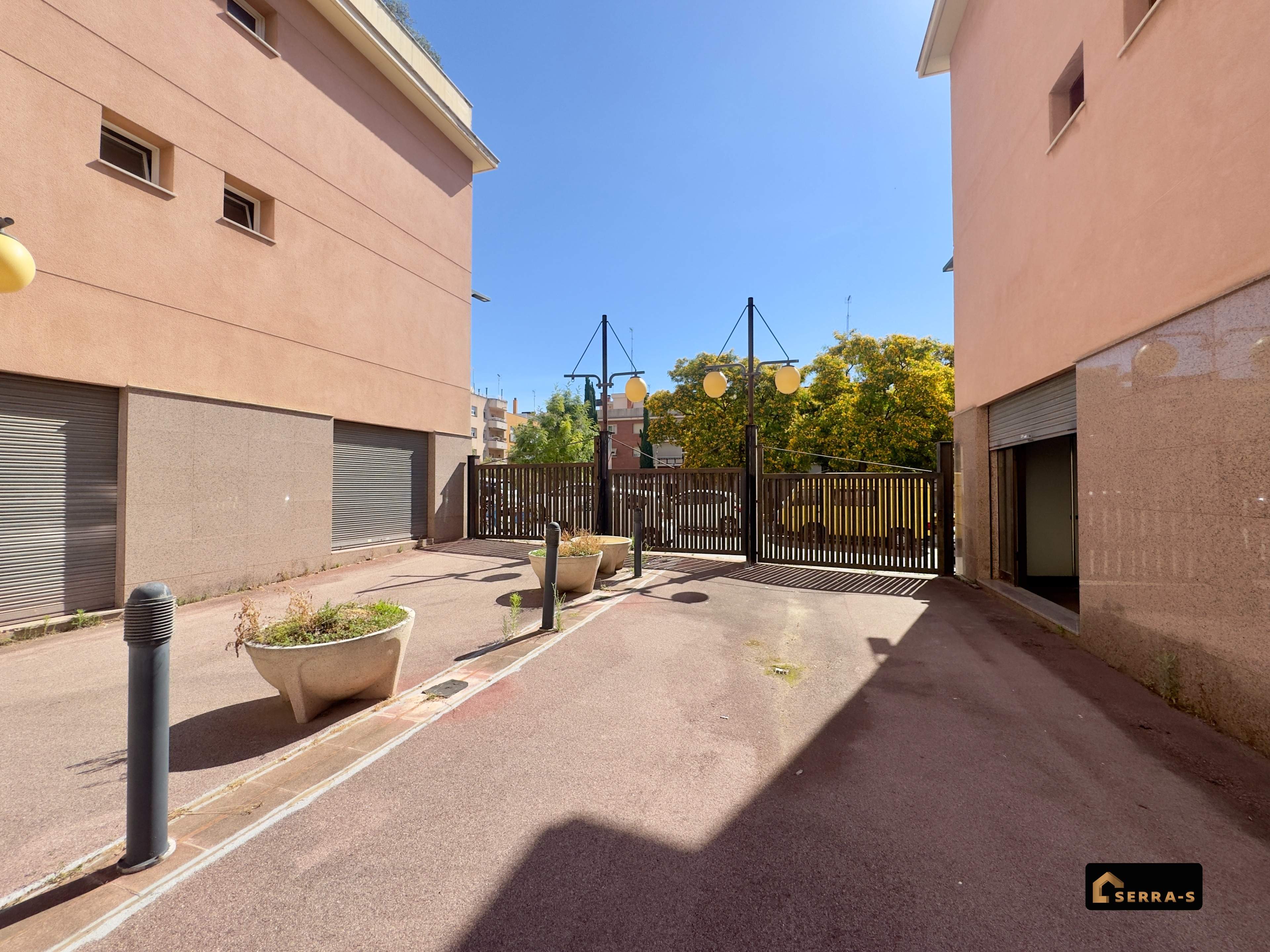 Gran oportunidad de inversión en Mataró – Local con proyecto - foto 11