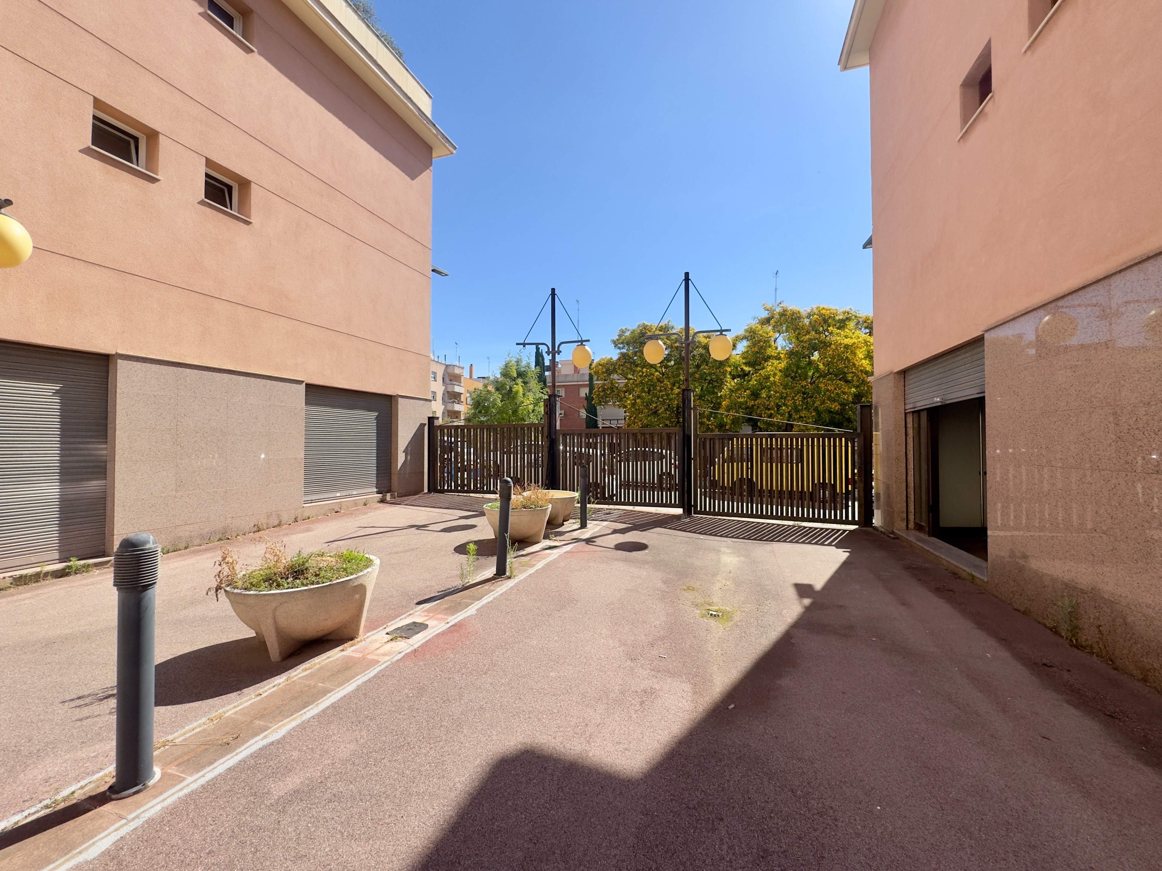 Gran oportunidad de inversión en Mataró – Local con proyecto - foto 11