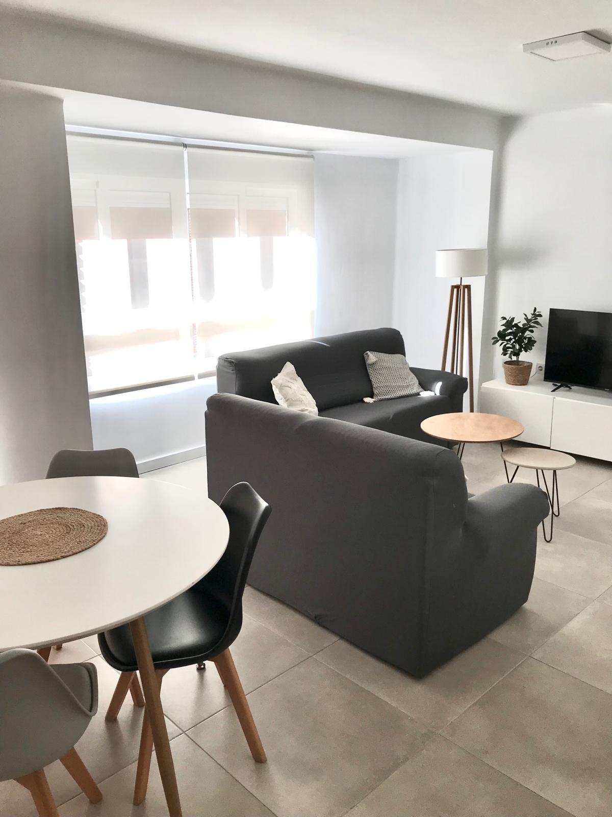 Piso 3 habitaciones 81m² en alquiler - El Castell - foto 2