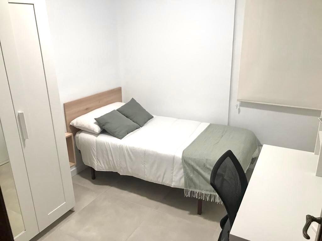 Piso 3 habitaciones 81m² en alquiler - El Castell - foto 11