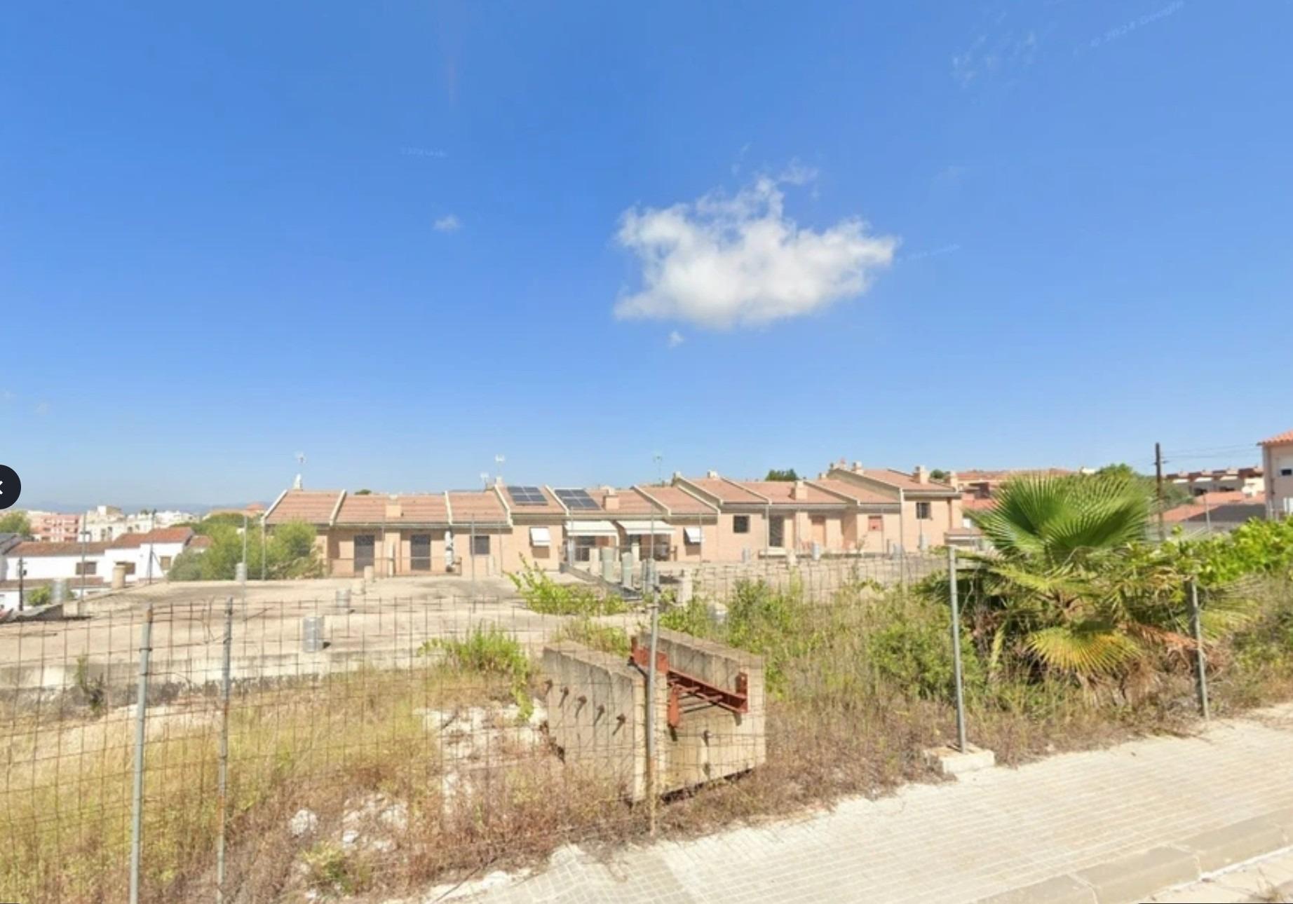 Obra parada en venta en calle Montsiá 17 - foto 2