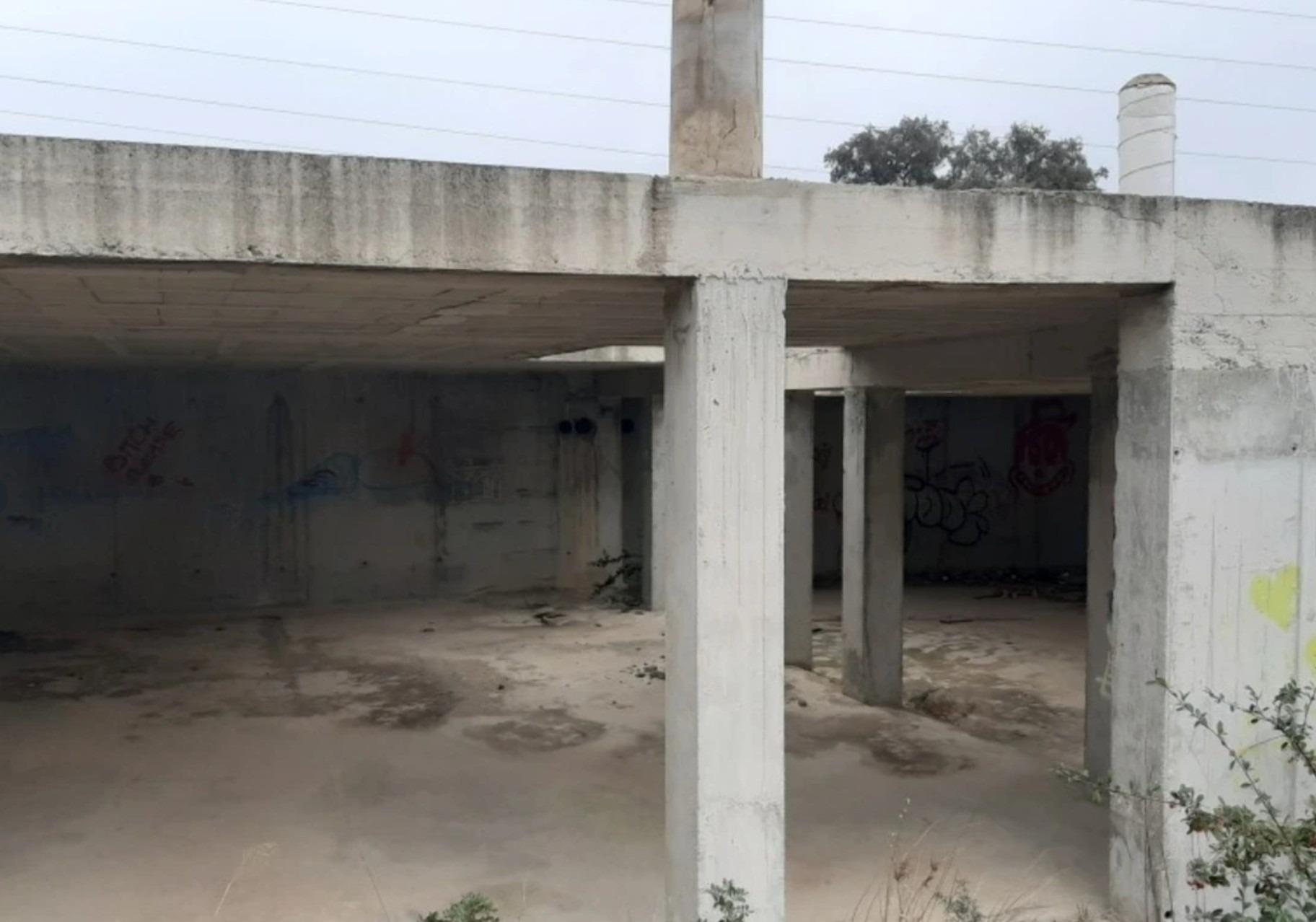 Obra parada en venta en calle Montsiá 17 - foto 6