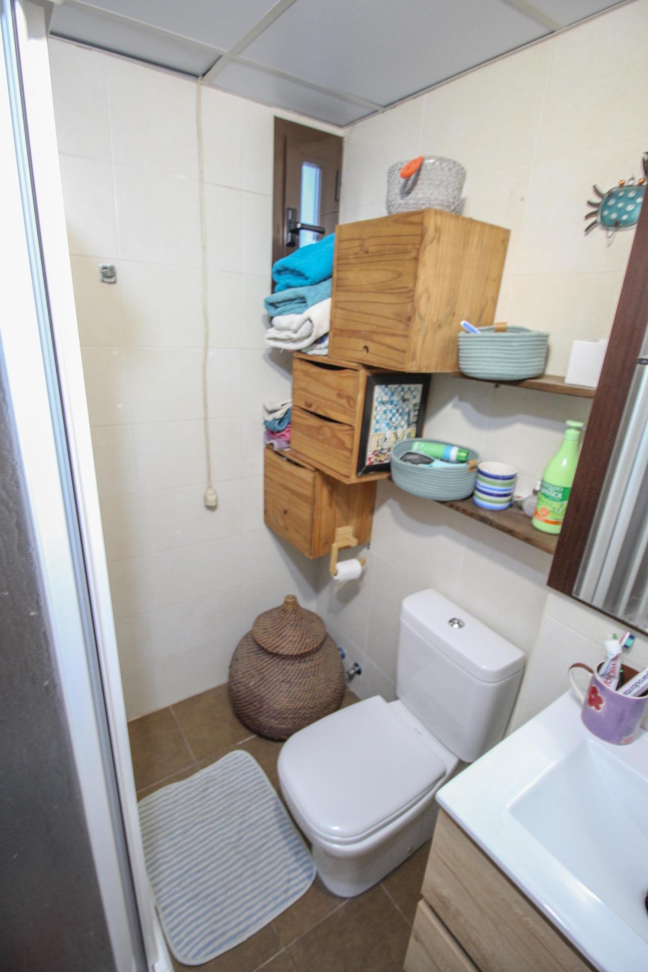 Acogedor piso de 2 dormitorios con piscina, terraza y vistas - foto 14