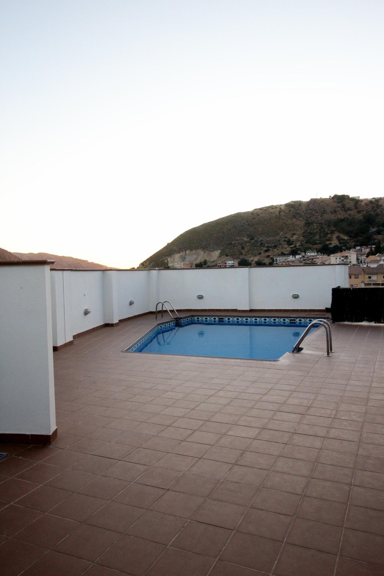Acogedor piso de 2 dormitorios con piscina, terraza y vistas - foto 20