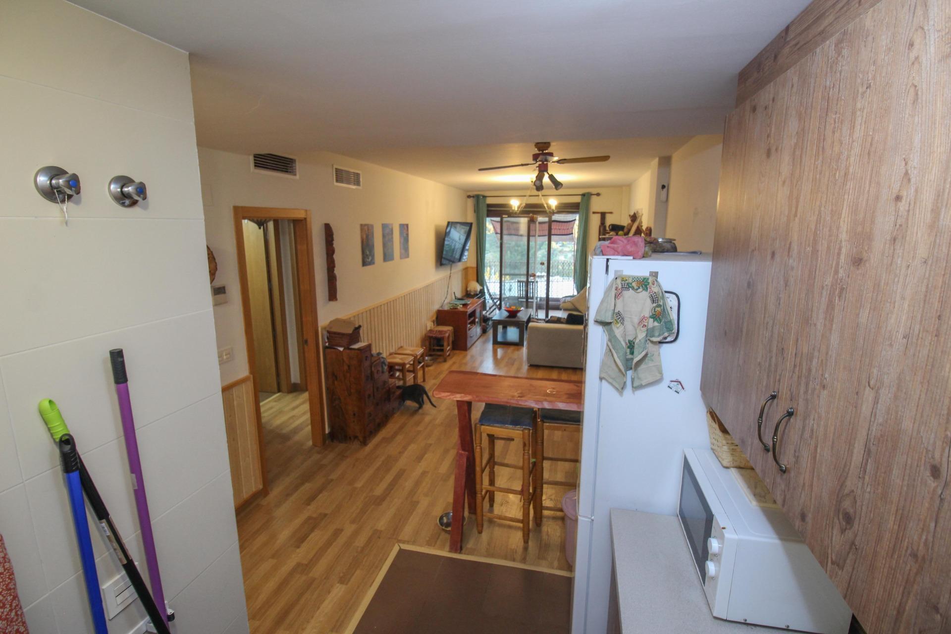 Acogedor piso de 2 dormitorios con piscina, terraza y vistas - foto 5
