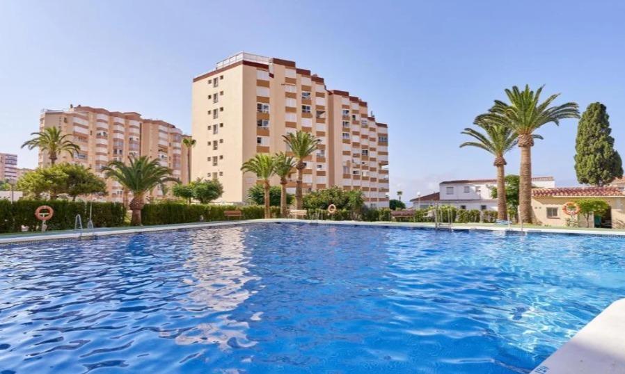 Apartamento en primera línea de playa con impresionantes vis - foto 20