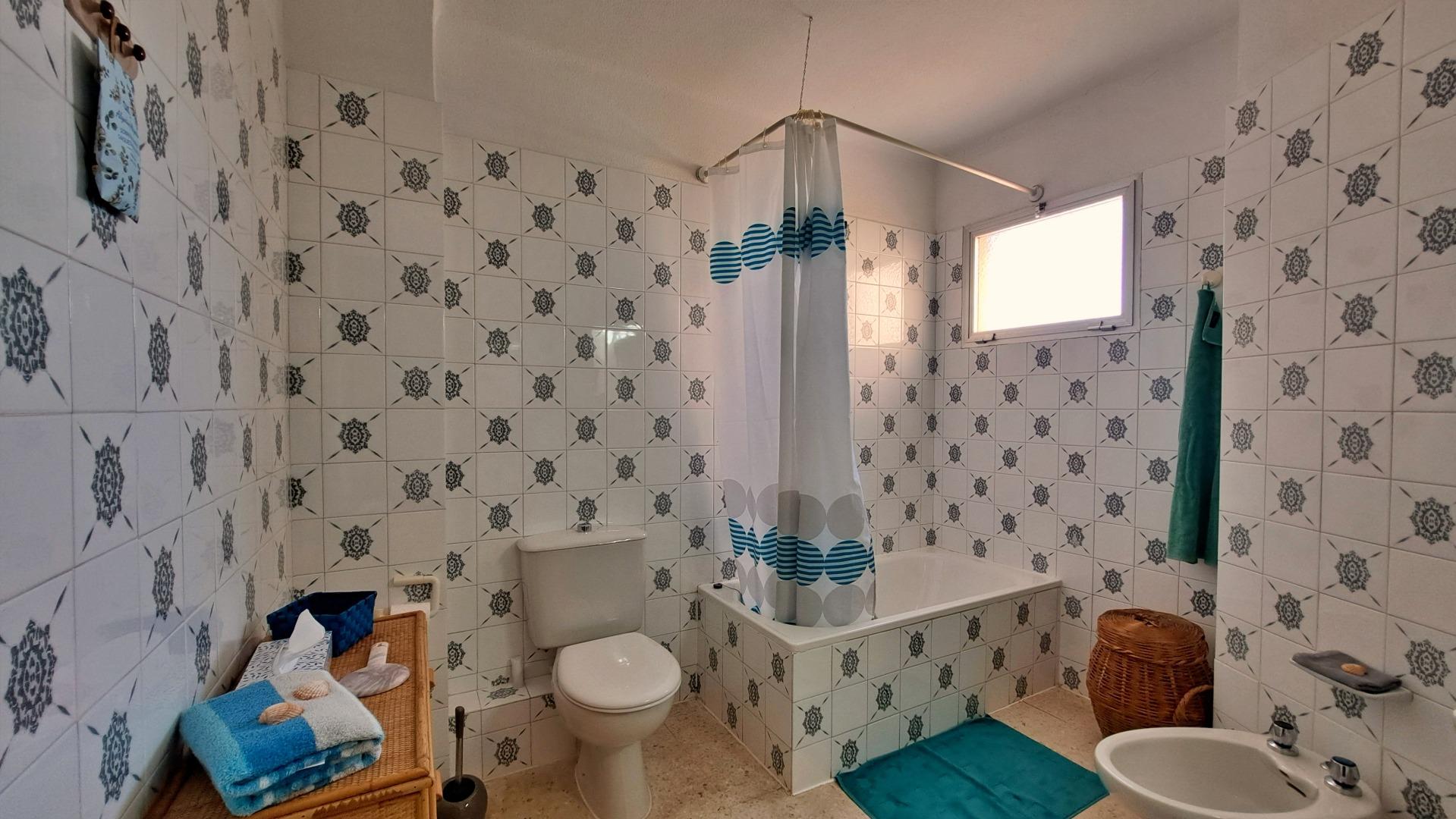 Apartamento en primera línea de playa con impresionantes vis - foto 6